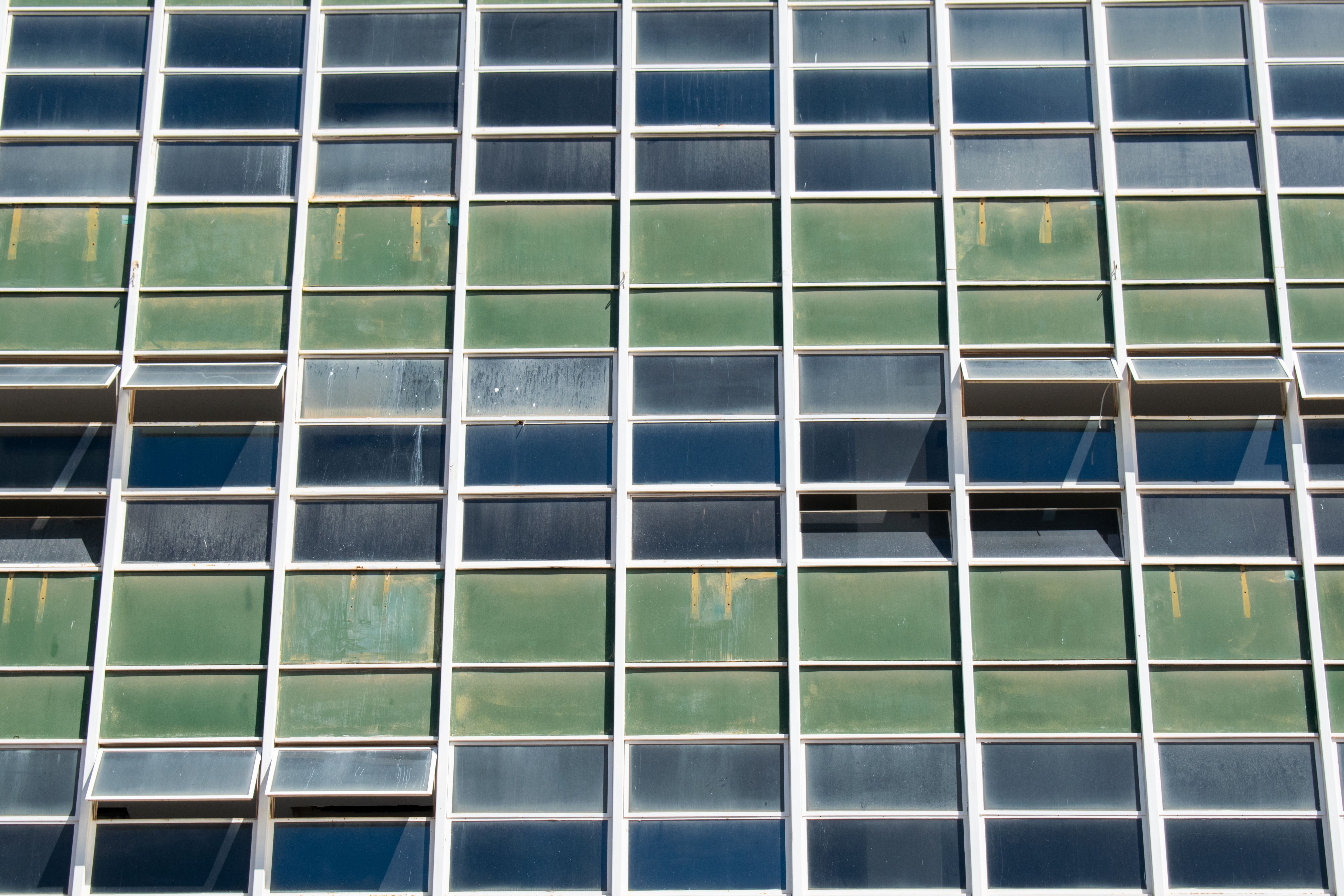 Geometric Facade of Modern Building in Brasilia · Free Stock Photo