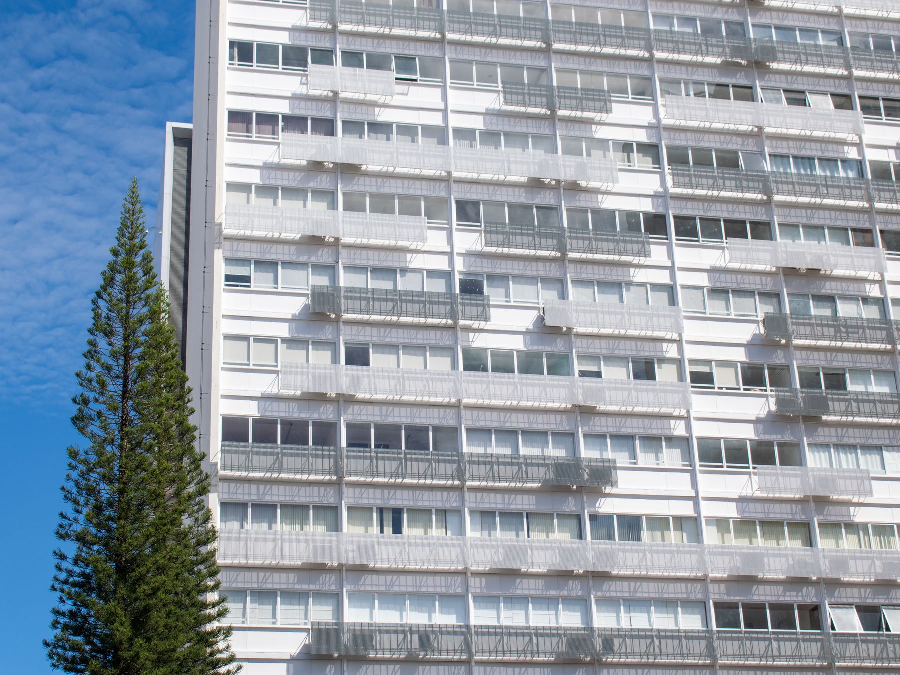Carnock — student move with boxes and a van
