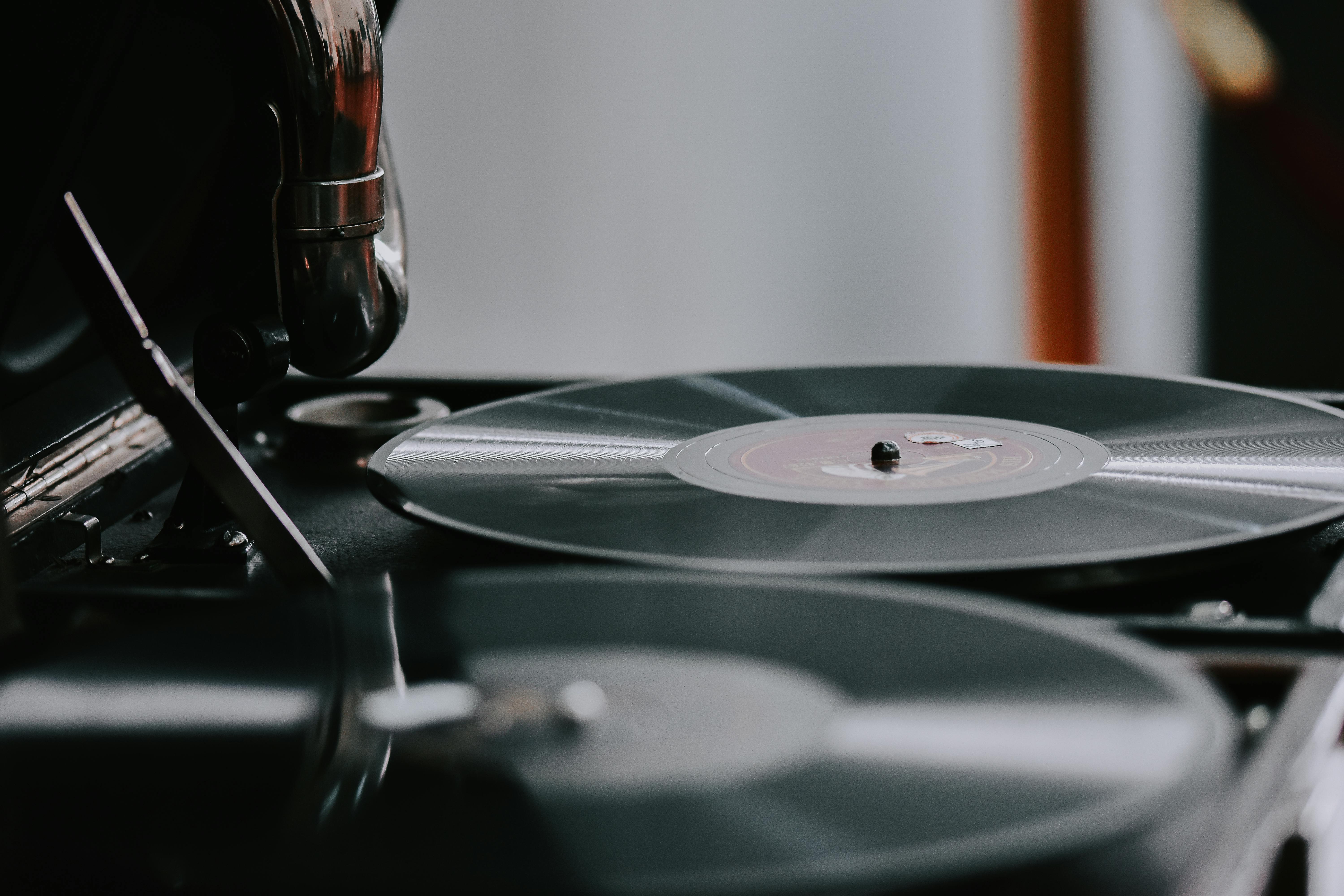 YouTube Music tips and features reshape music discovery in 2026 — Photo by Diana ✨ on Pexels