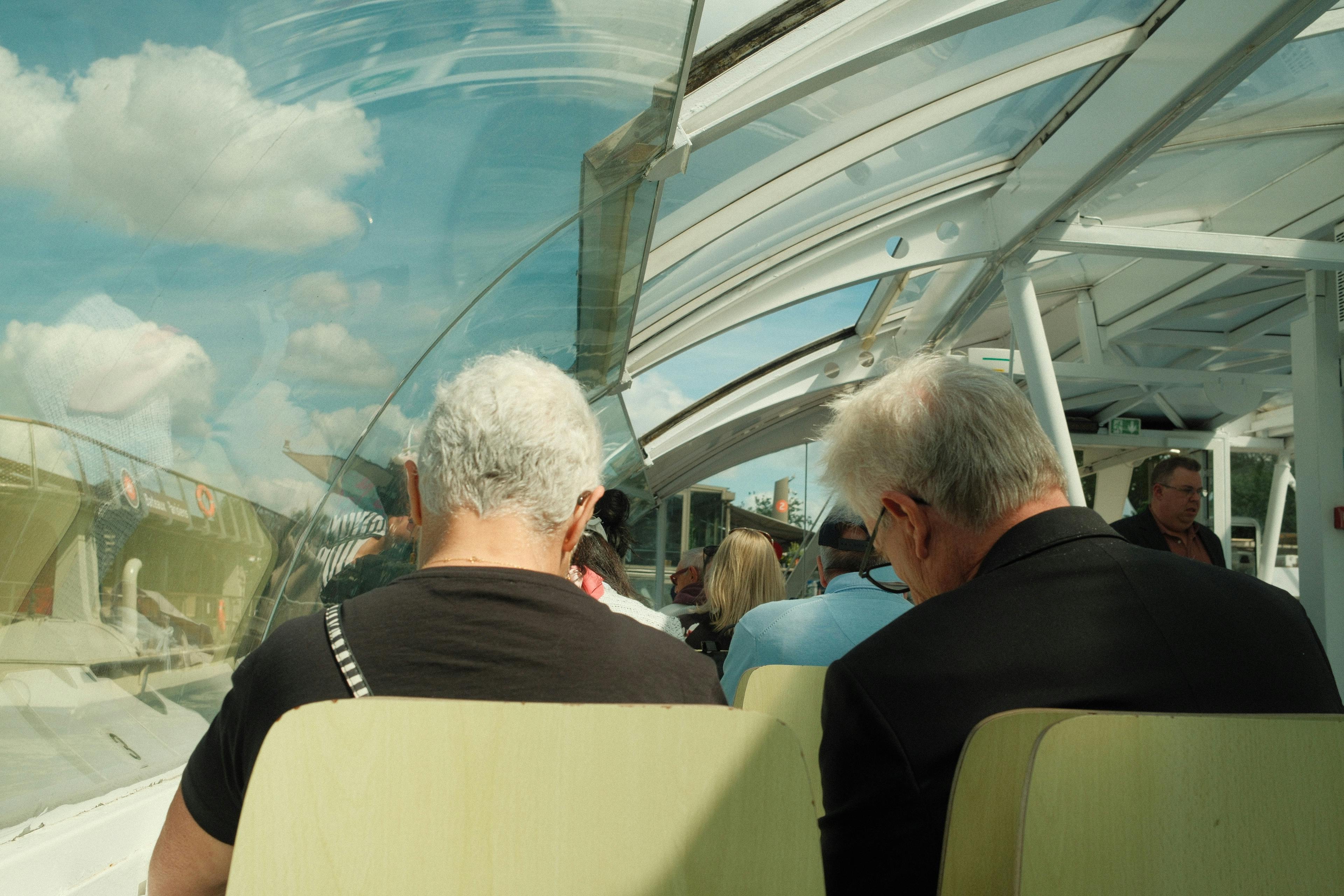 39-7010 Tour and Travel Guides — Photo by Memory Lane on Pexels