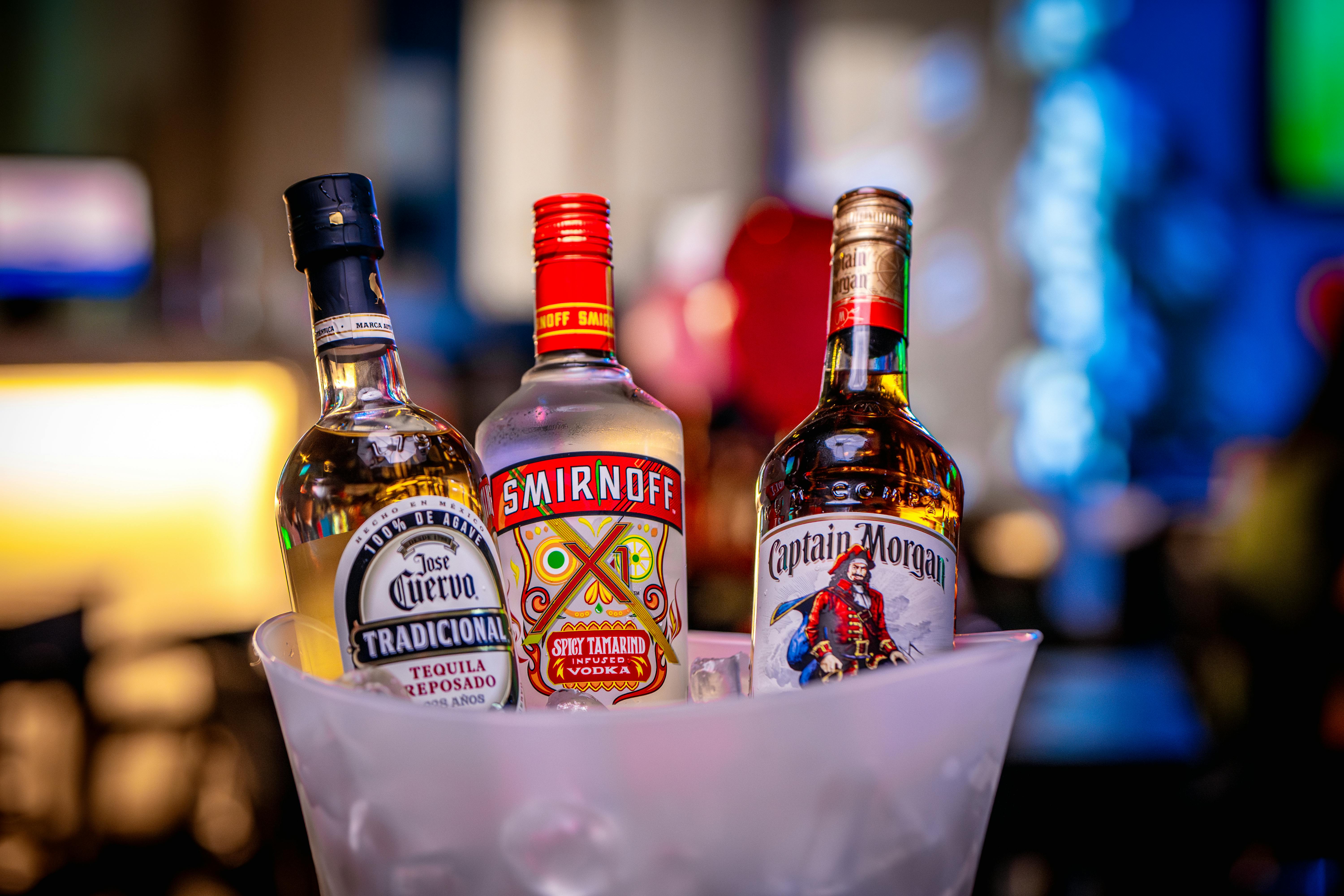 New Edina sports bar from Nolo’s owners bets on a summer opener — Photo by Low and Slow Life on Pexels