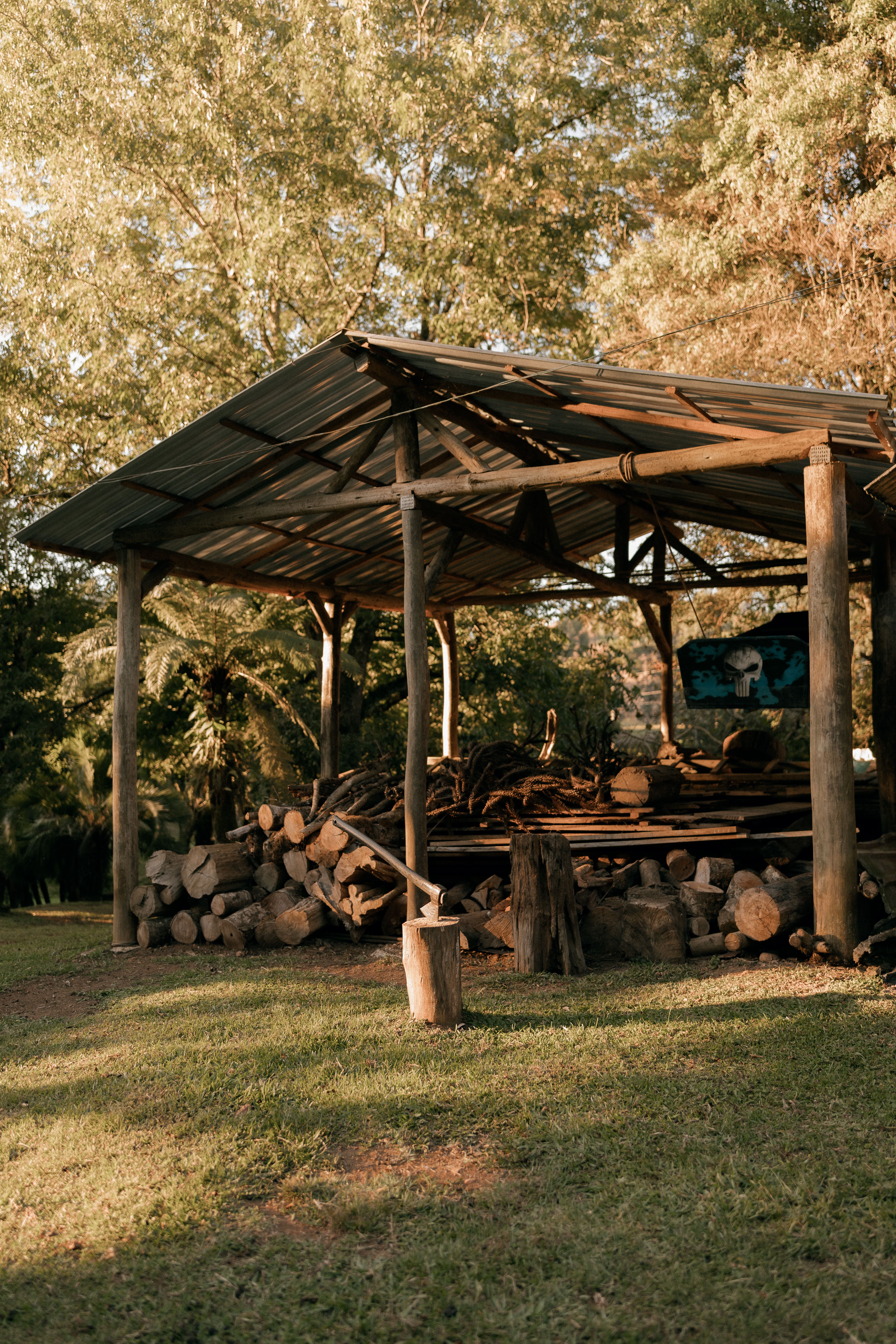 Rustic Wooden Storage Shed in Sunny Countryside · Free Stock Photo