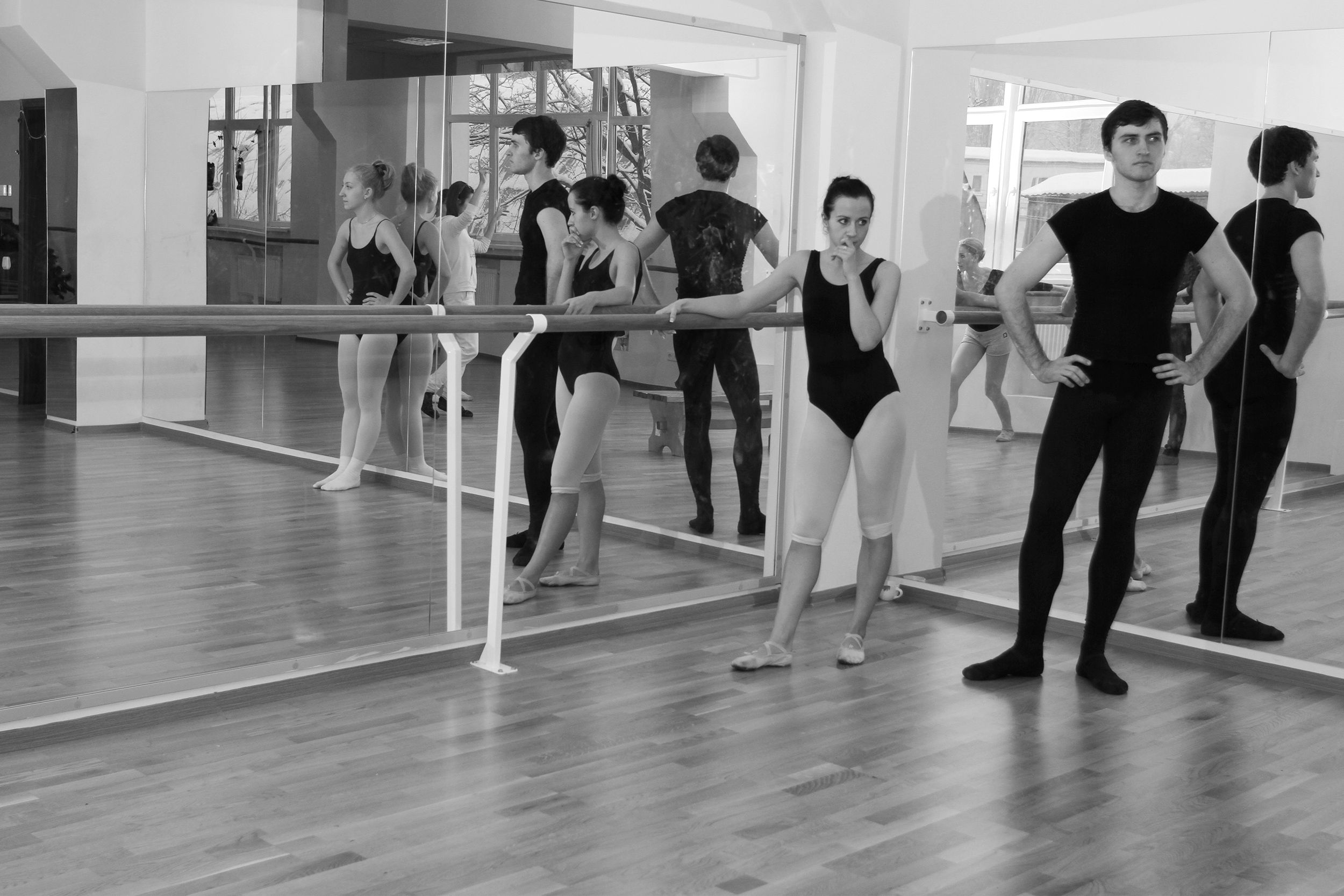 Ballet Dancers in Studio Rehearsal Room · Free Stock Photo