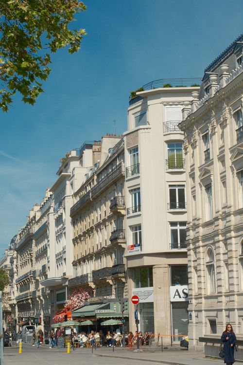 Free Picturesque view of Parisian architecture on a sunny autumn day in Paris, France. Stock Photo
