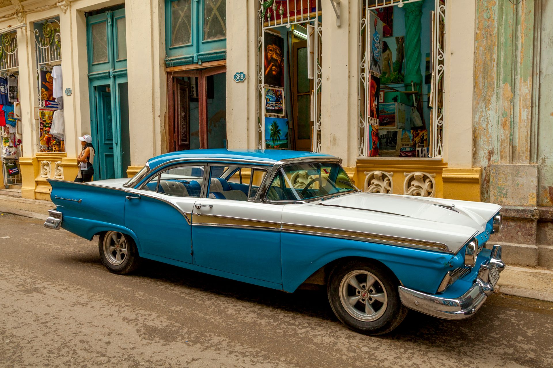 Vintage American car parked on a Havana street