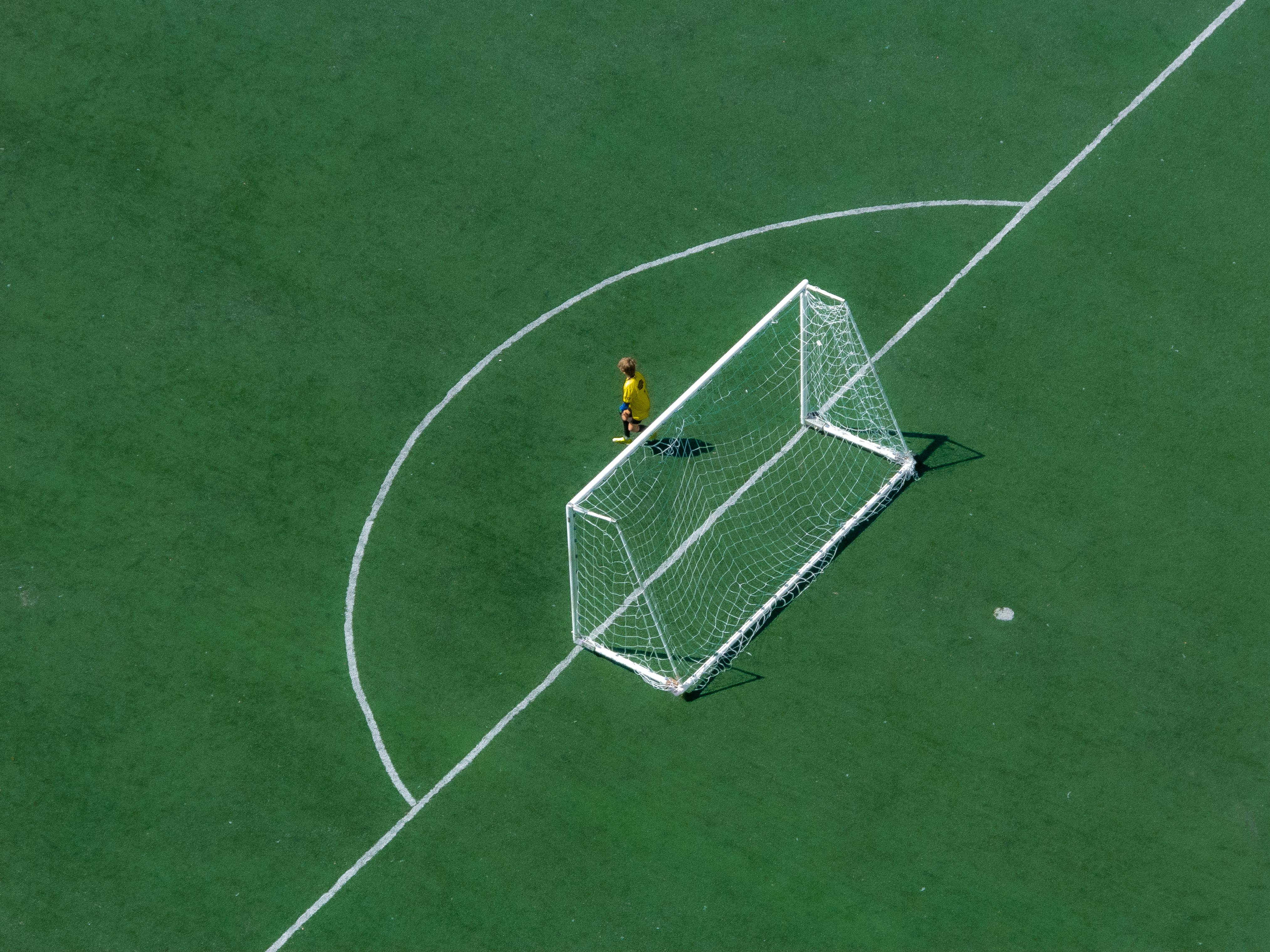 九州体育官网｜意甲裁判指派人涉嫌体育欺诈 国米与巴斯托尼再成反面典型（封面配图）