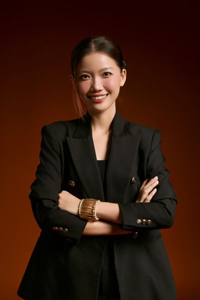 Portrait of client Elena Vasquez