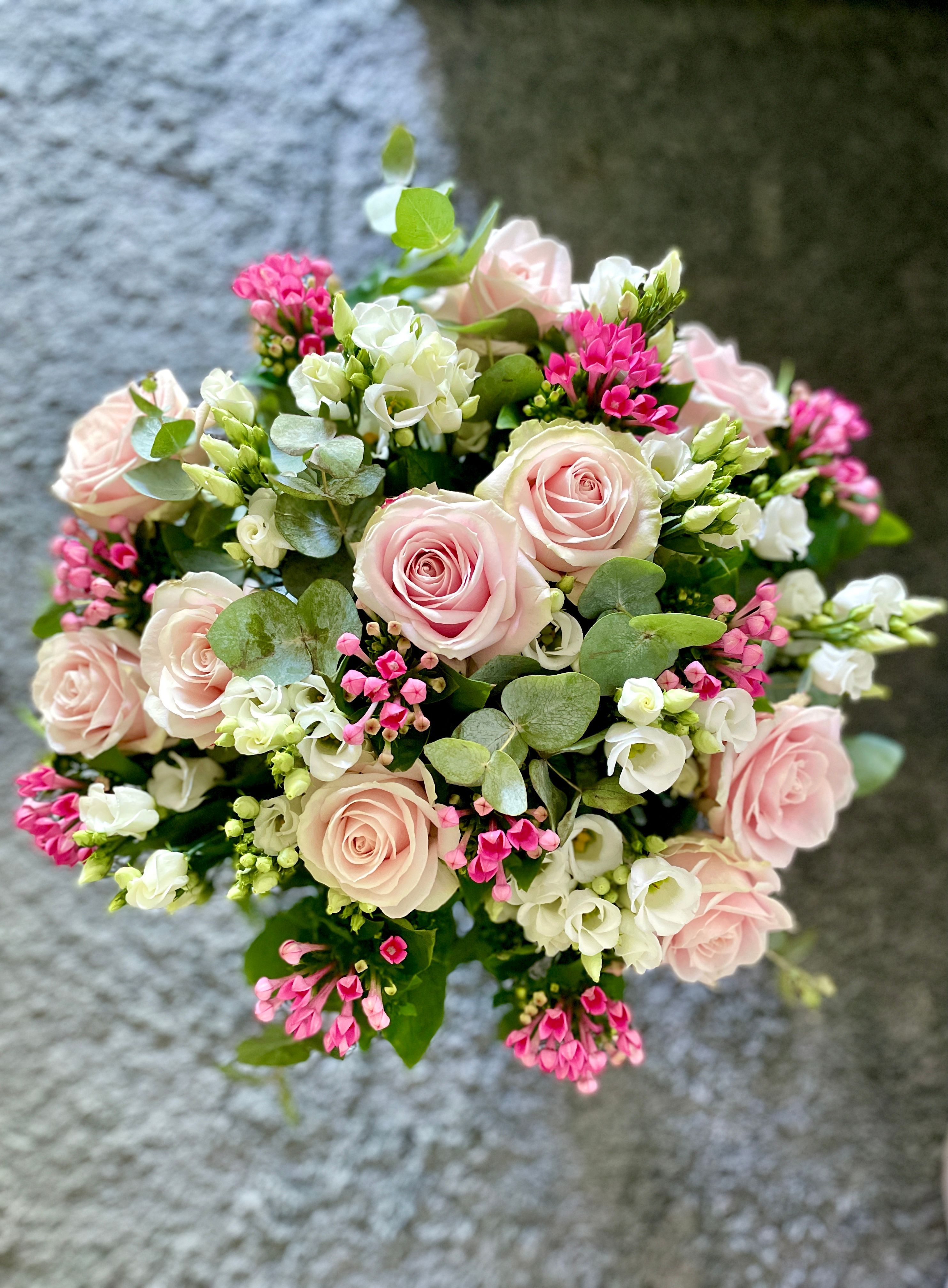 Flower delivery bouquet Vienna