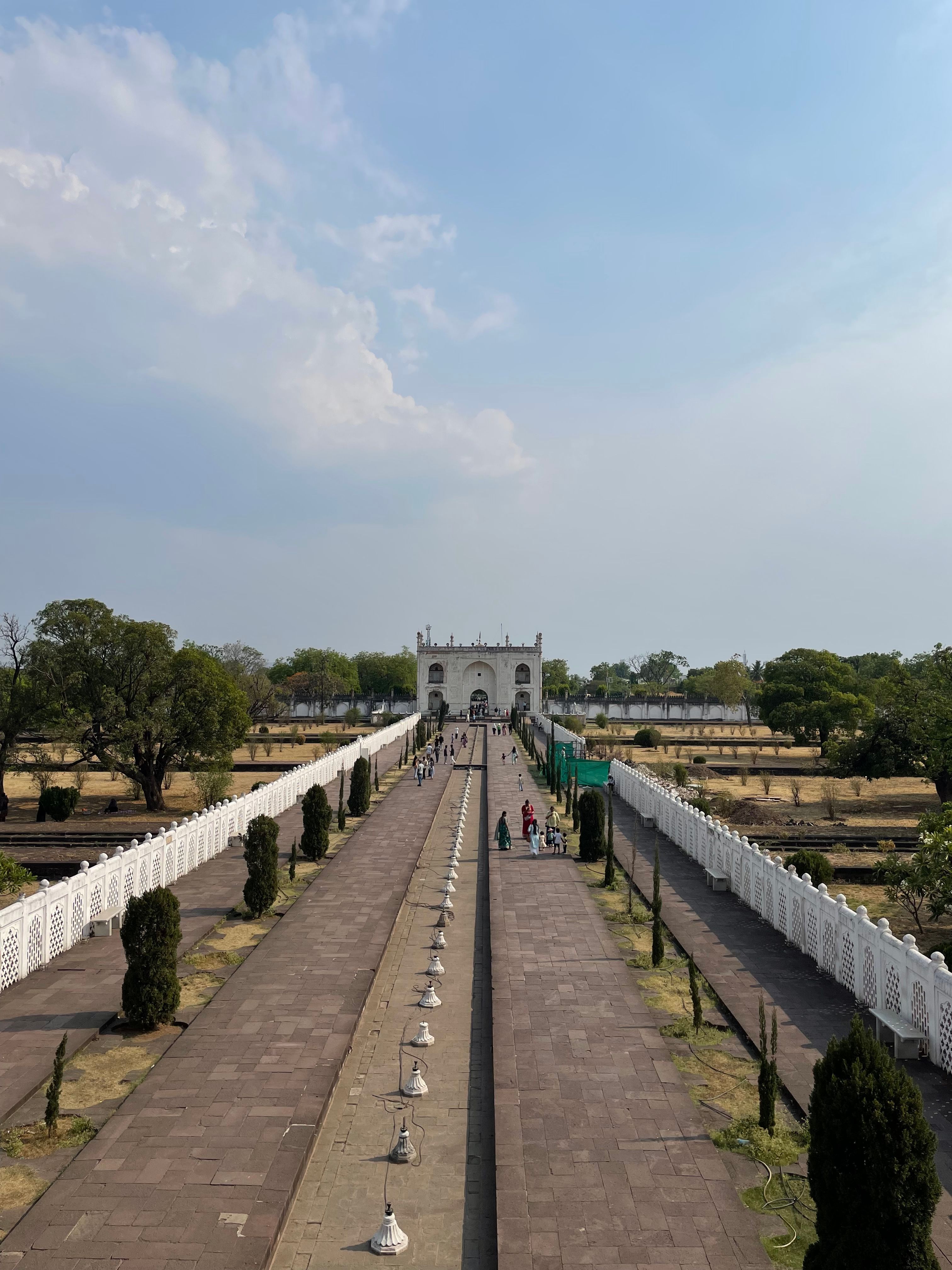 Beautiful view of Bibi Ka Maqbara in Chhatrapati Sambhajinagar, showcasing its stunning architecture and garden pathway.