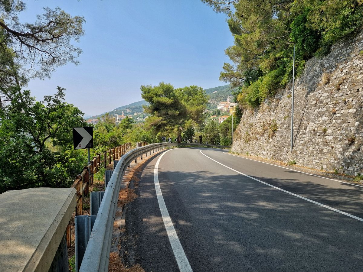 Sestri Levante dalla A12 e dalla stazione FS — Da Genova a Sestri Levante: come arrivare in treno e in auto