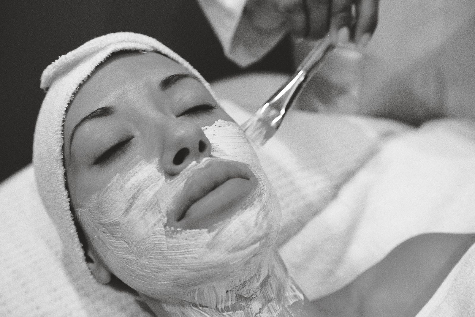 Microneedling by Banks Skin Method