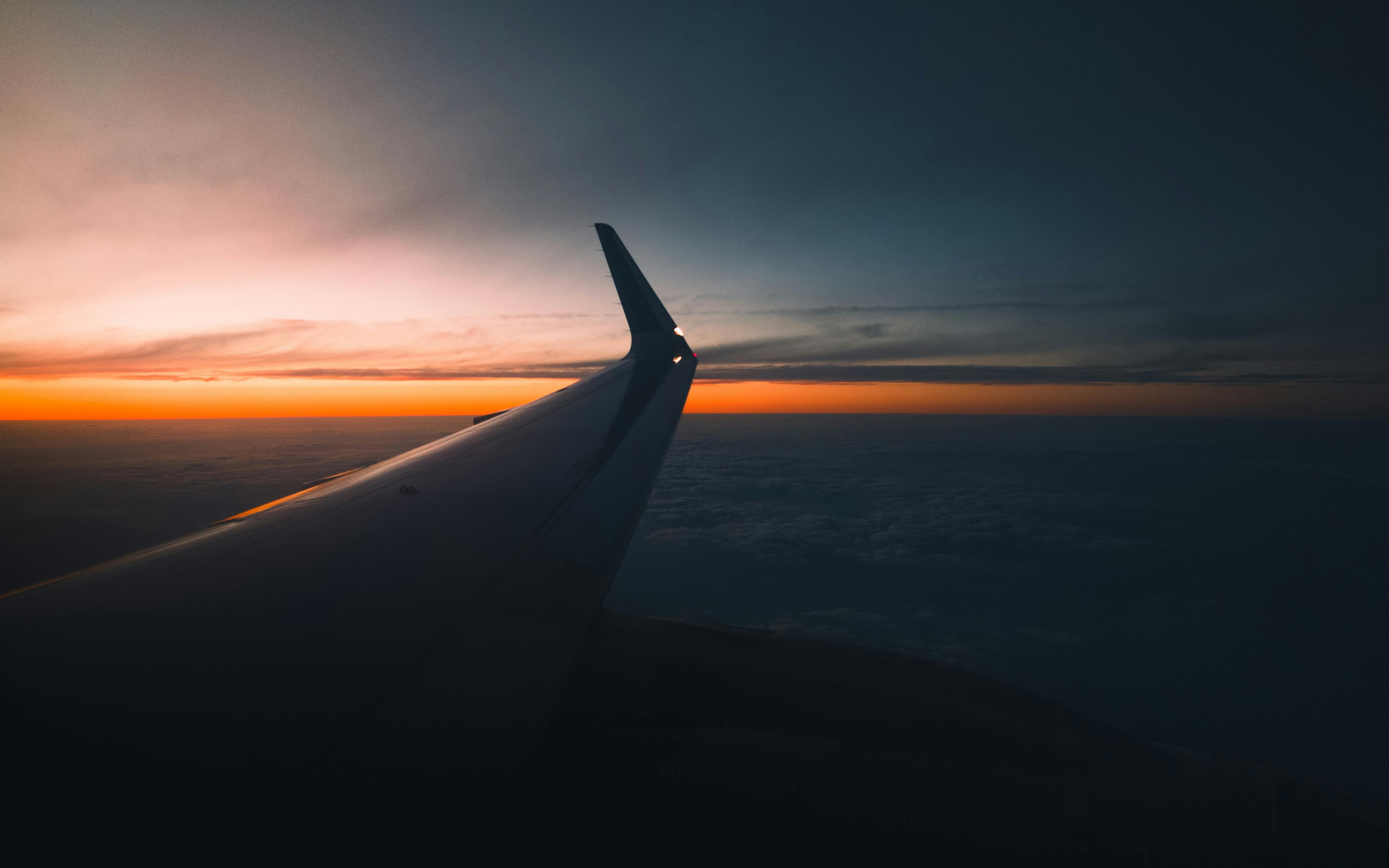 I fly 100,000 miles a year. These are my picks for best airline credit cards — Photo by Dikshit Thakuria on Pexels