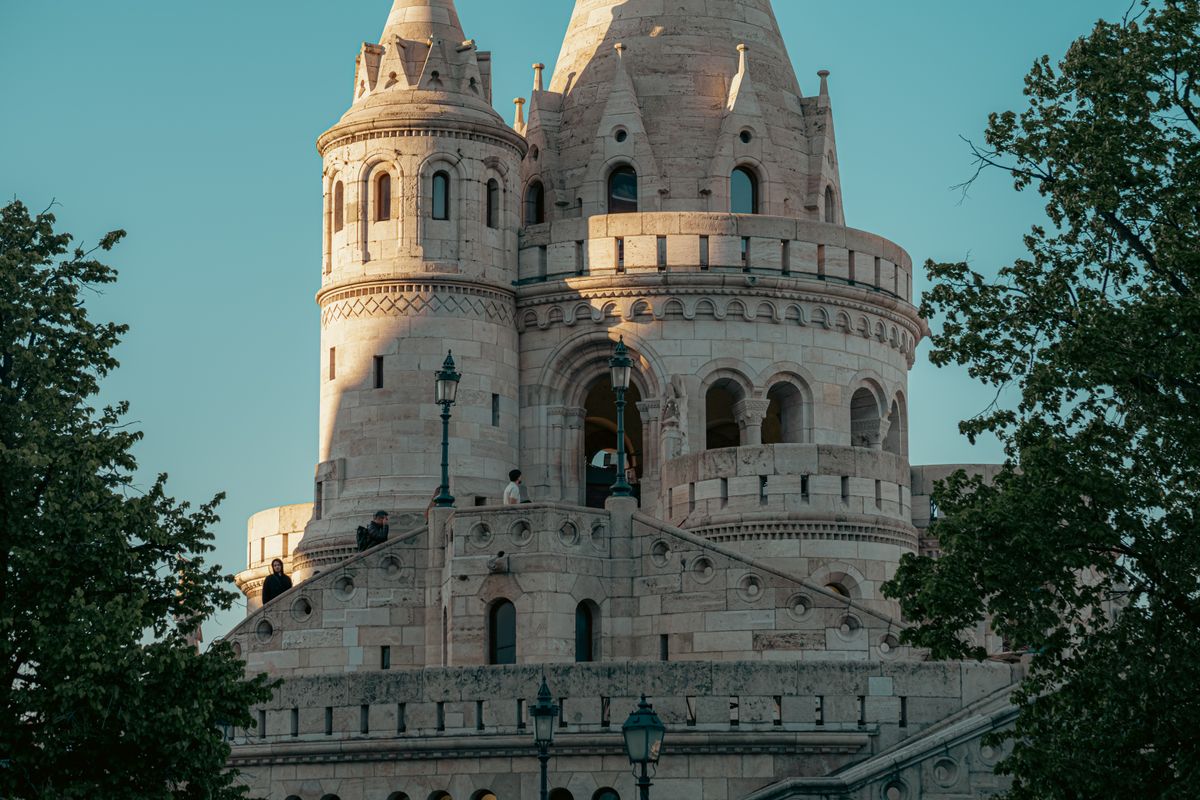 Bastión de los Pescadores · Buda