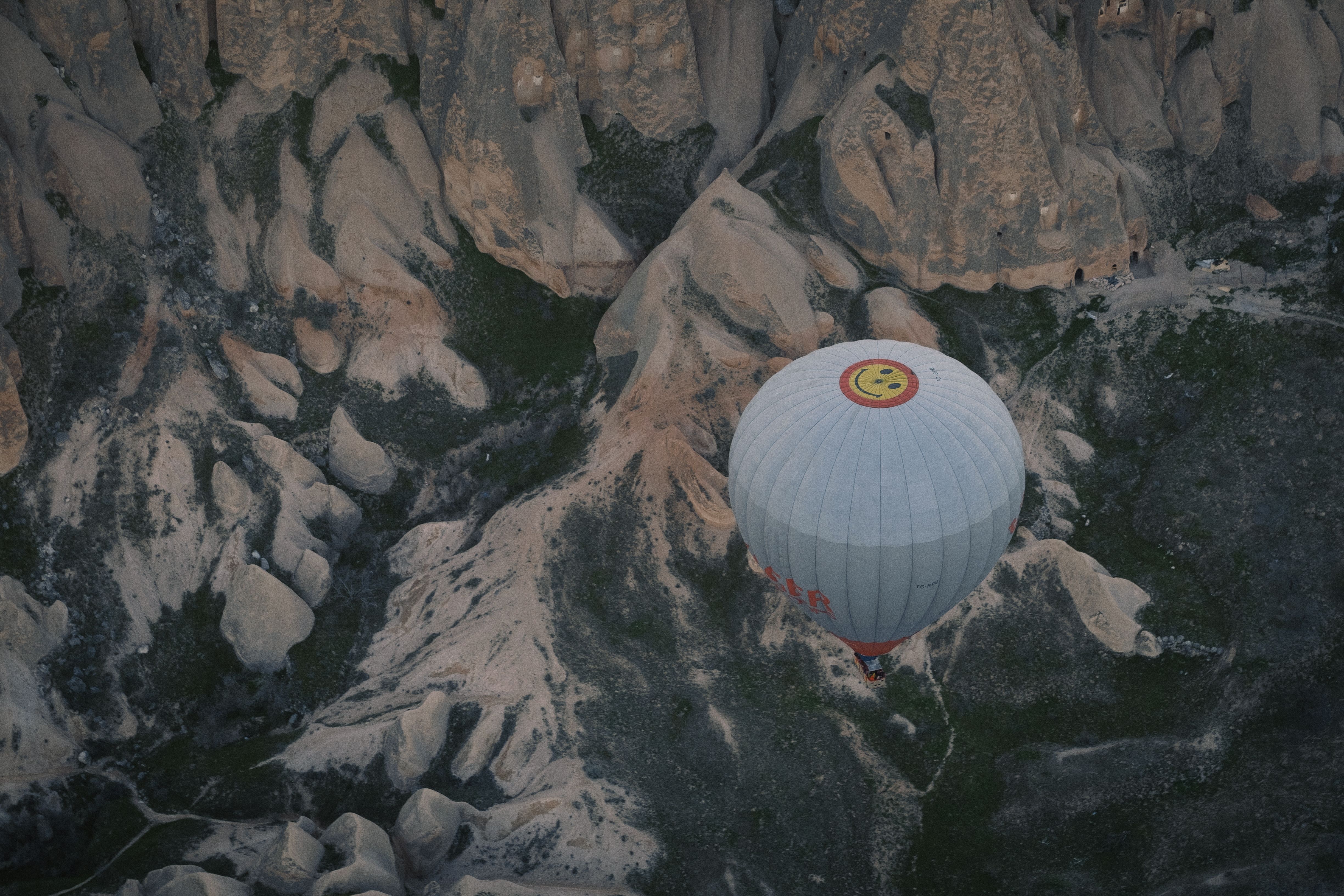 Top Adventure &amp; Experience Tourism Influencer Marketing Campaigns Redefining The Way We Travel — Photo by Mehmet Turgut  