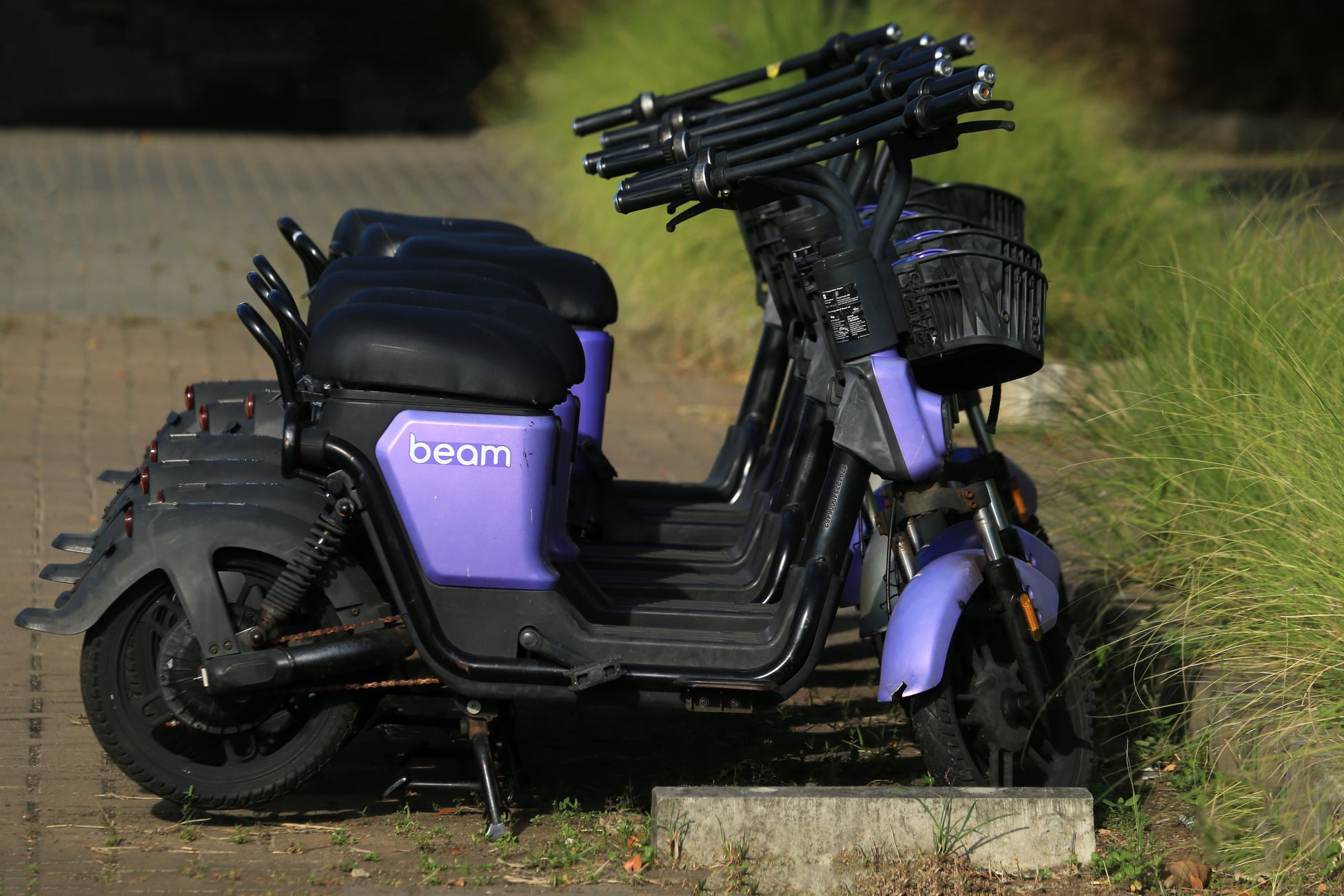 Twee gewonden na eenzijdig ongeval met scooter op de N276 in Sittard