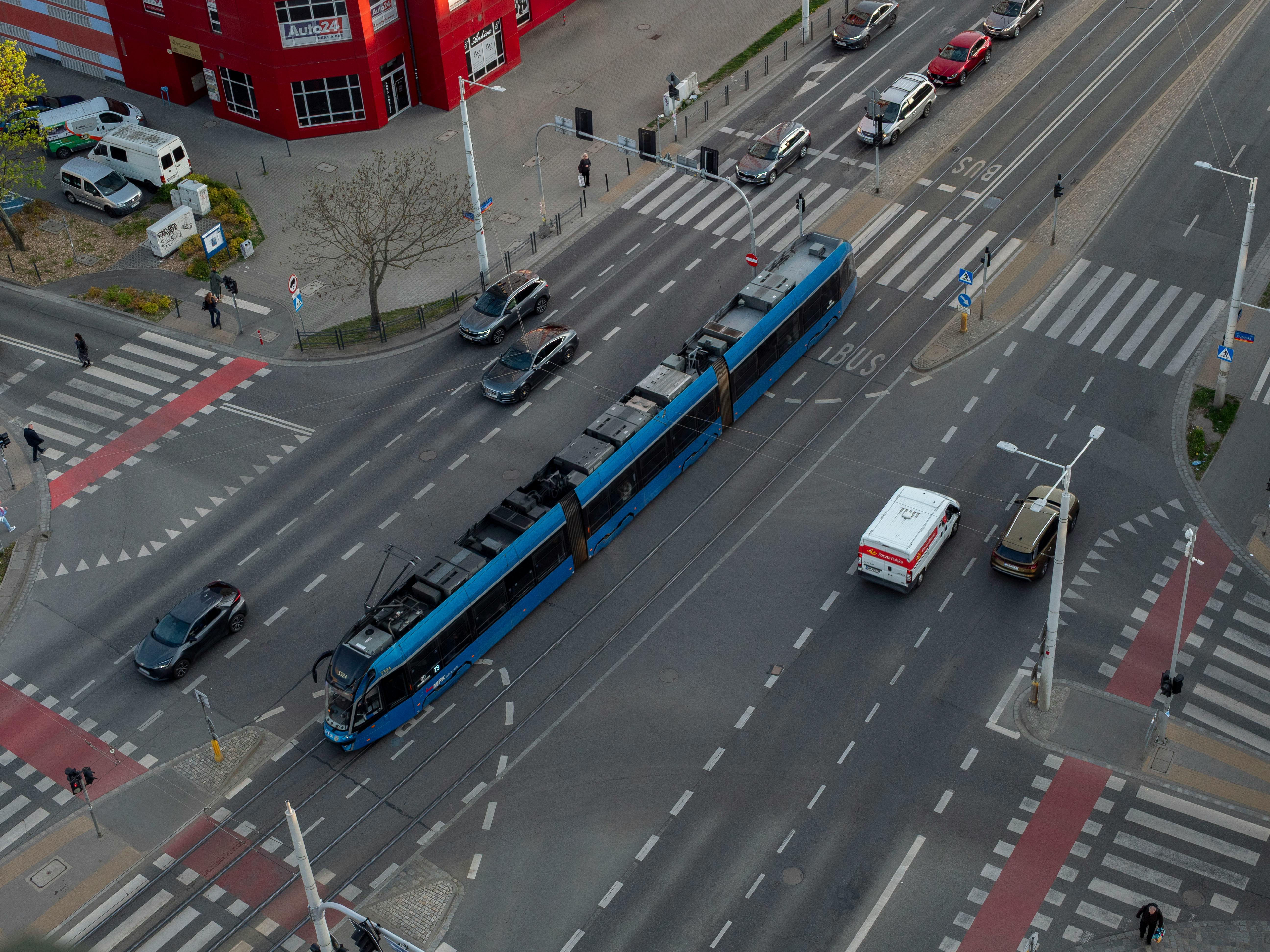 Electric Microliner Makes Pitch To Be a Travel Disruptor — Photo by SHOX ART on Pexels