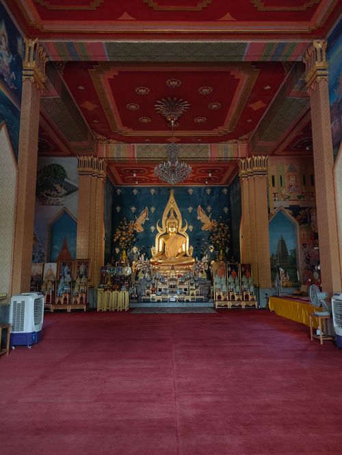 Free Explore the vibrant and artistic interior of an ancient Buddhist temple in India, showcasing rich cultural heritage. Stock Photo