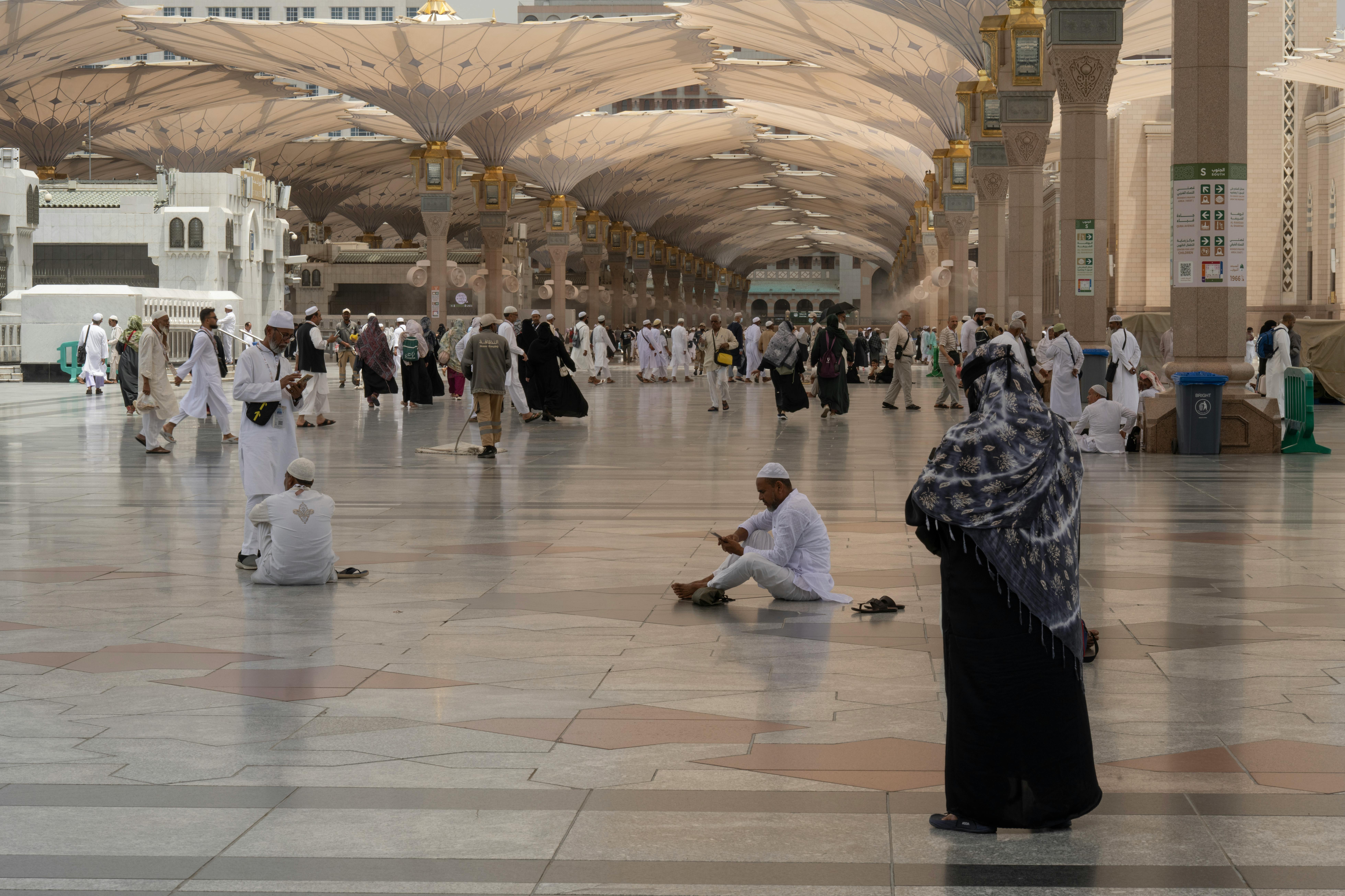 saudi arabia's general entertainment authority jobs — Photo by Miguel Cuenca on Pexels