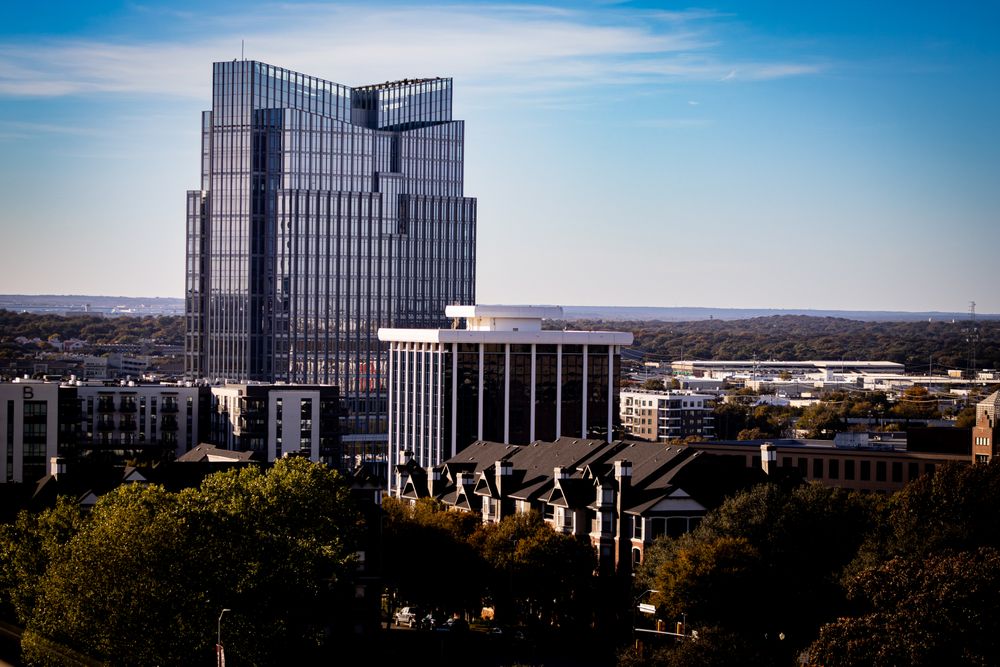 Arlington Heights street and buildings in Fort Worth