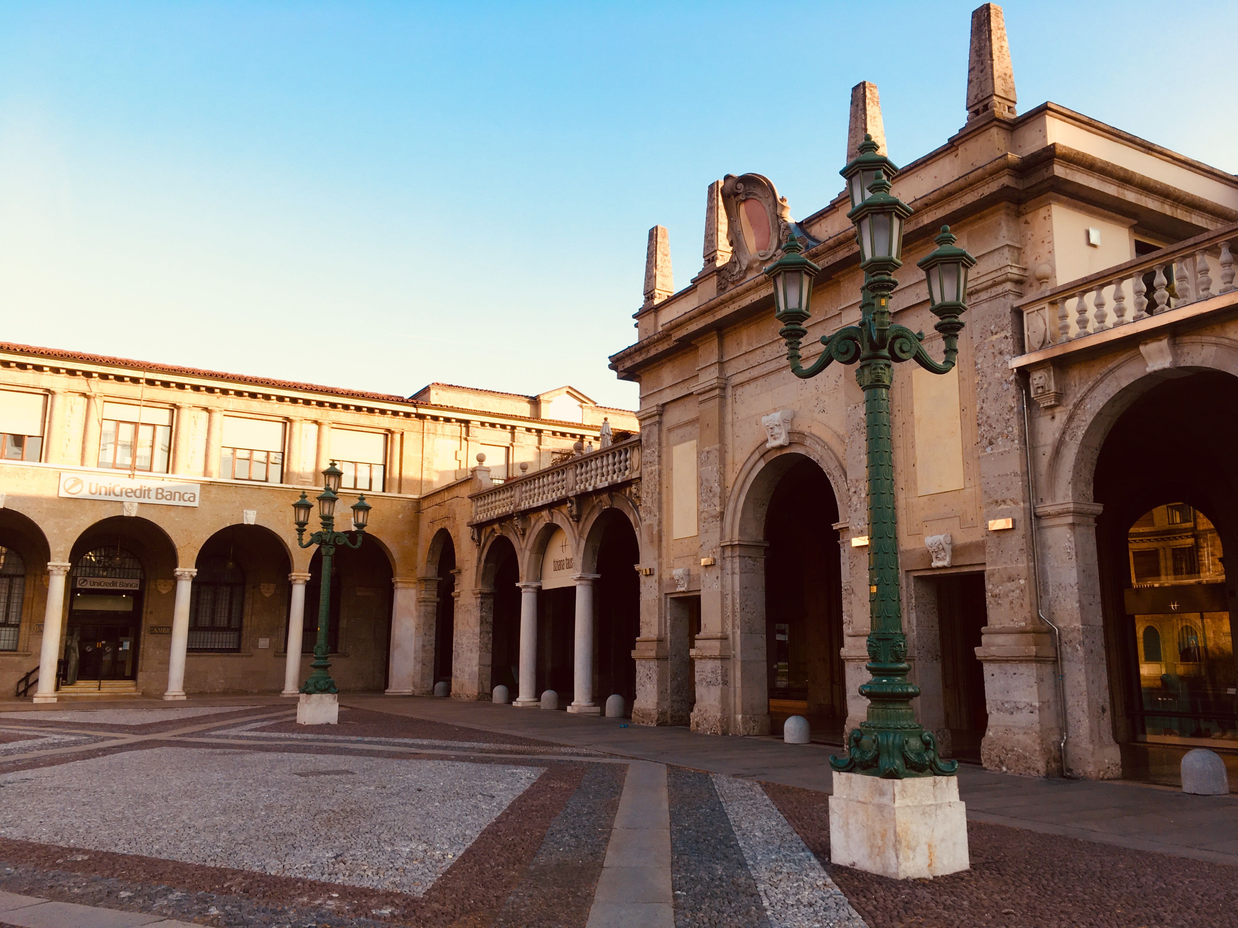 Museums & attractions in Piazza Vecchia