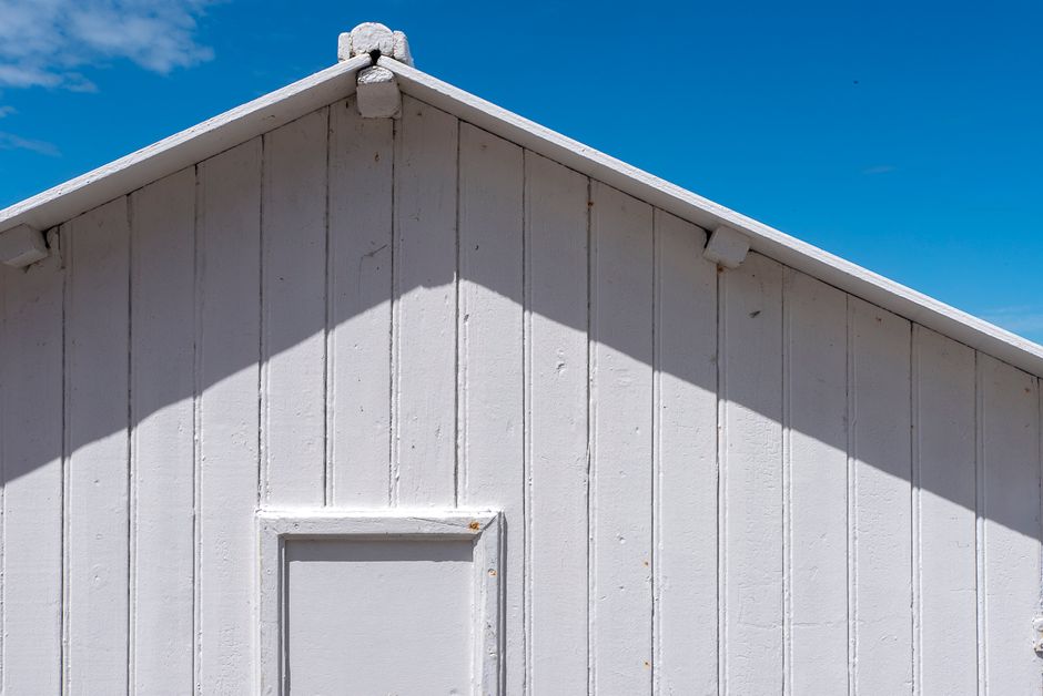 peeling paint on house exterior weatherboard