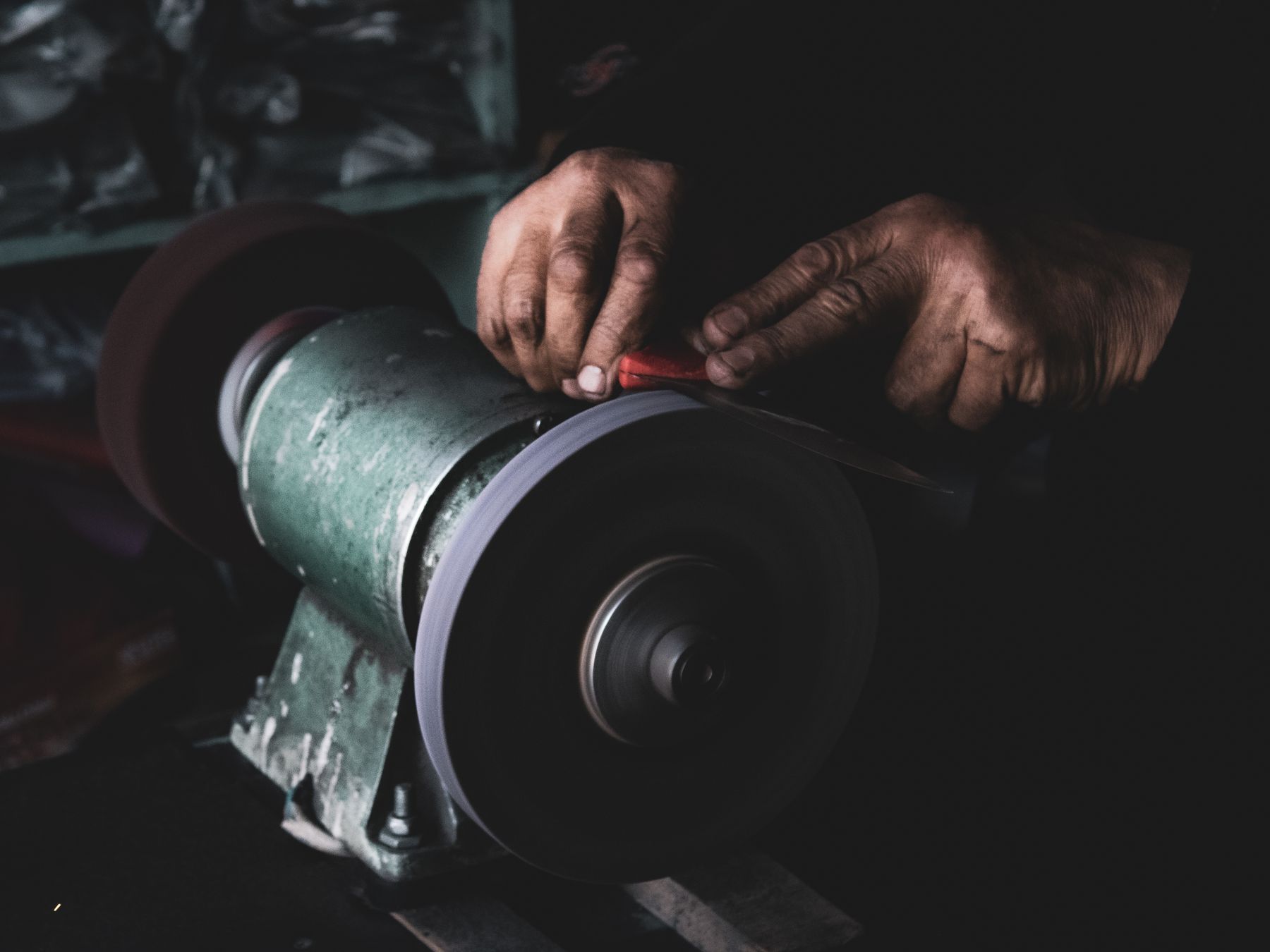 Stutton — professional packers wrapping and boxing belongings