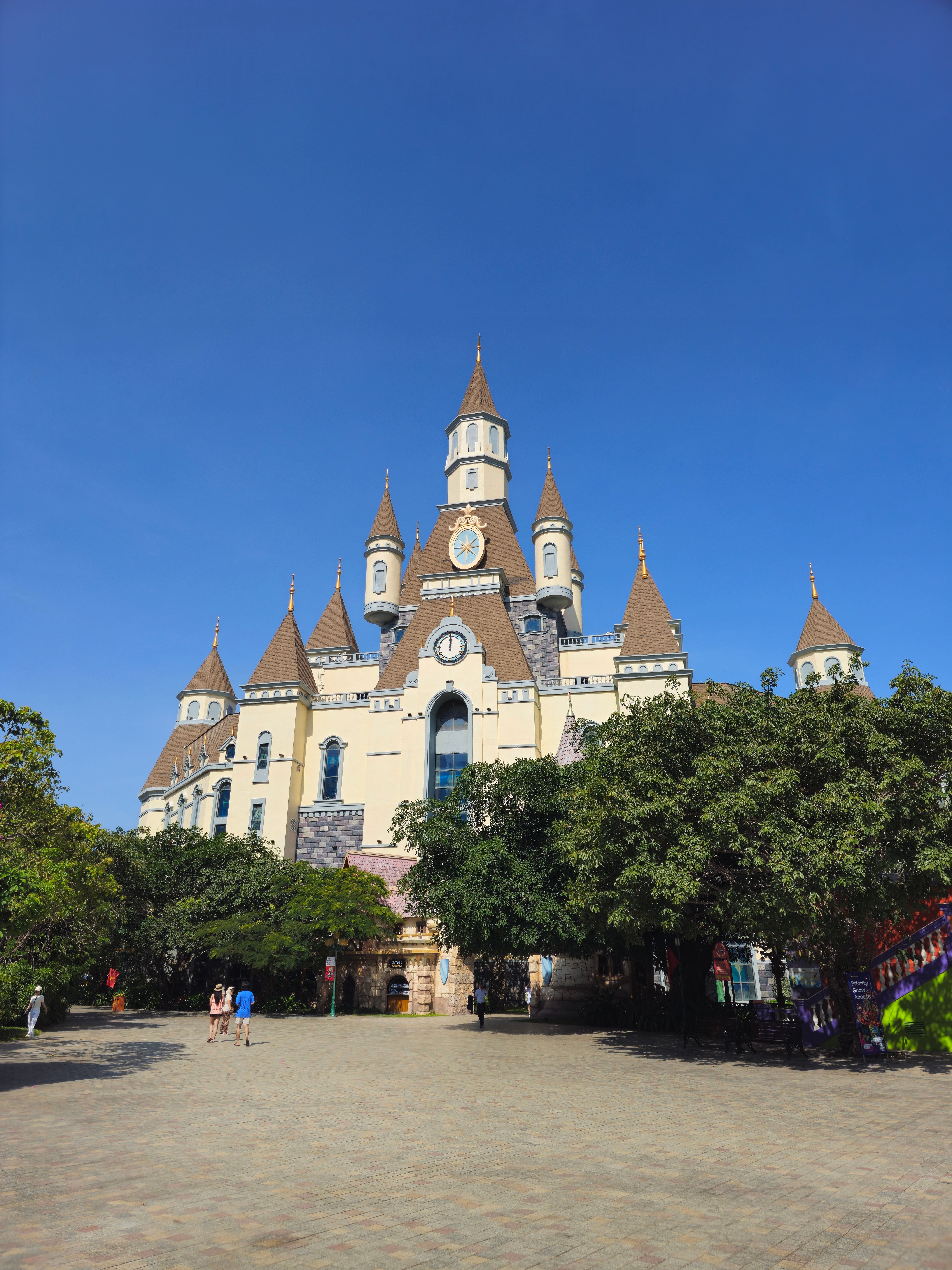 Magical Fairytale Castle under Clear Blue Sky · Free Stock Photo