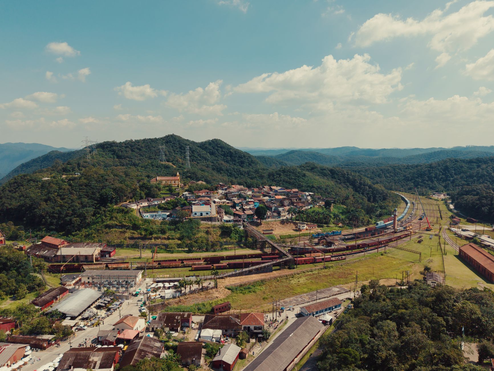 Trens Turísticos e Embratur Firmam Parceria para Atrair Estrangeiros