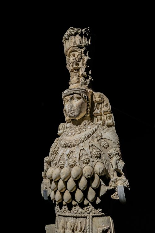 Free Detailed ancient Artemis statue on display in İzmir, Türkiye. Stock Photo