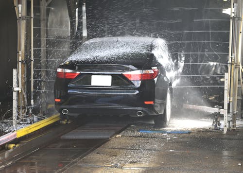 Free Carwashed Black Sedan Stock Photo