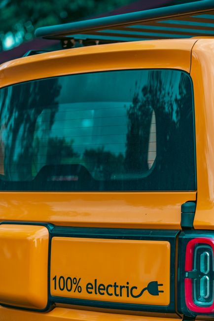 Xe bán tải điện Ford thử nghiệm trong điều kiện tuyết giá