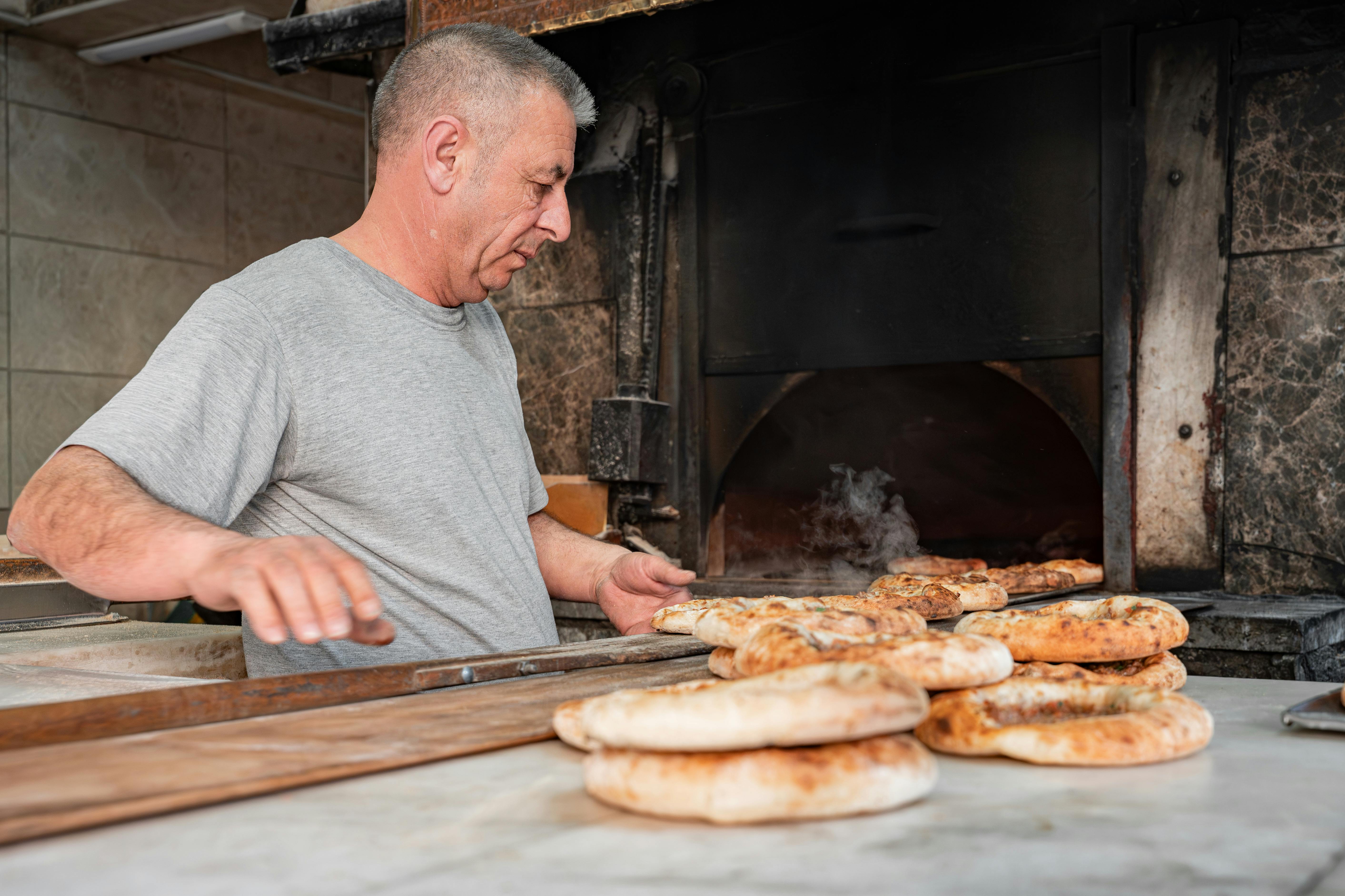 Project Bread’s Community Power Fund Empowers Grassroots Leaders to Make Hunger History — Photo by Yasin Onuş on Pexels