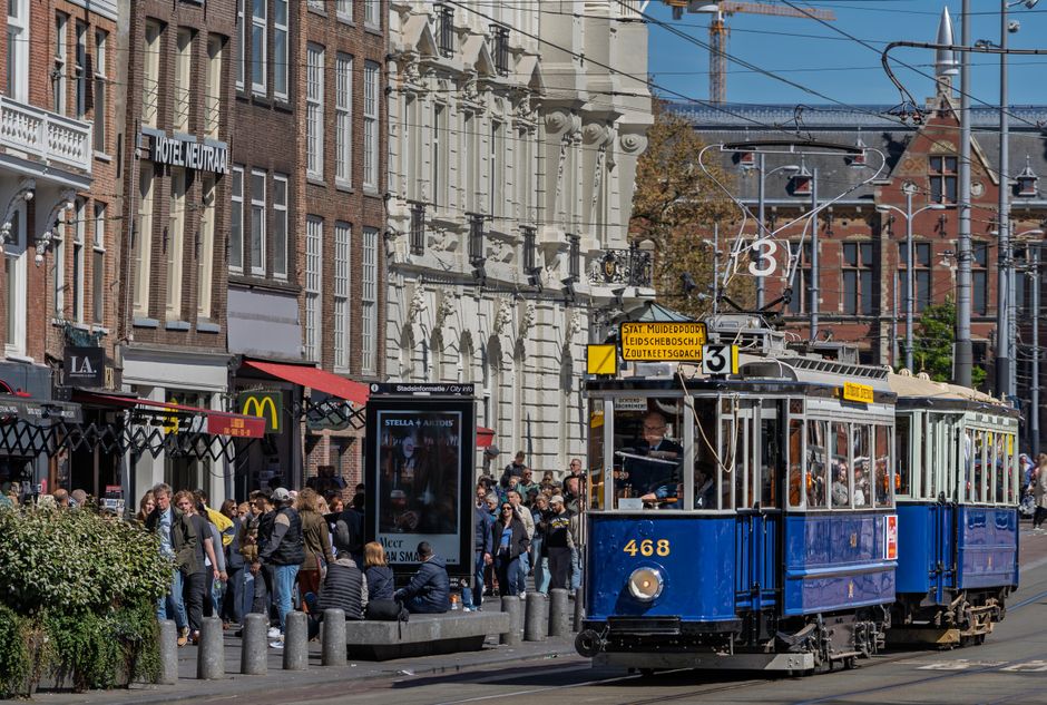 Amszterdam múzeumnegyed családokkal: tippek gyerekekkel látogatóknak – Amsterdam tram public transport