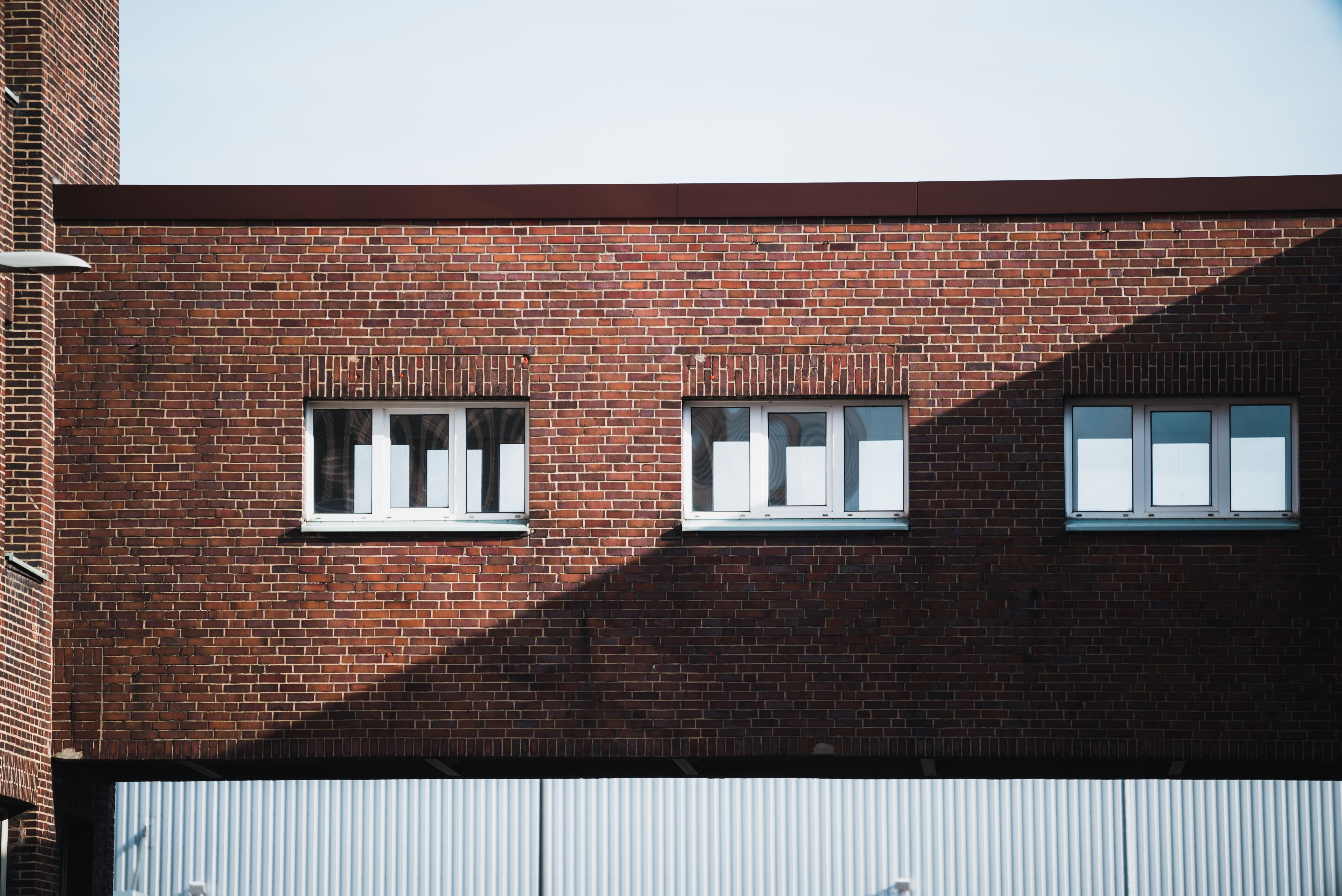Wraysbury — student move with boxes and a van