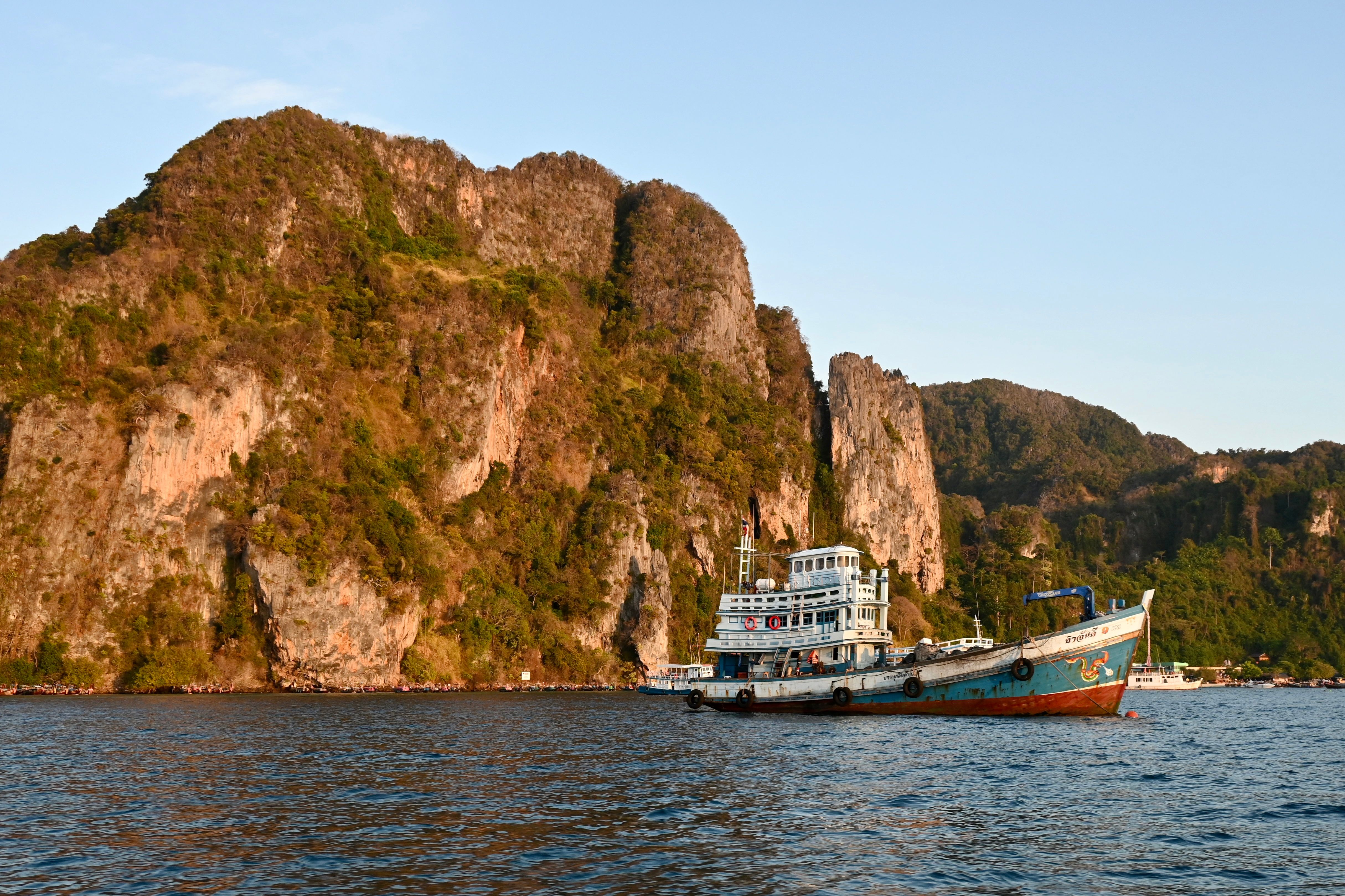 ThaiViet Moonlight Escape
