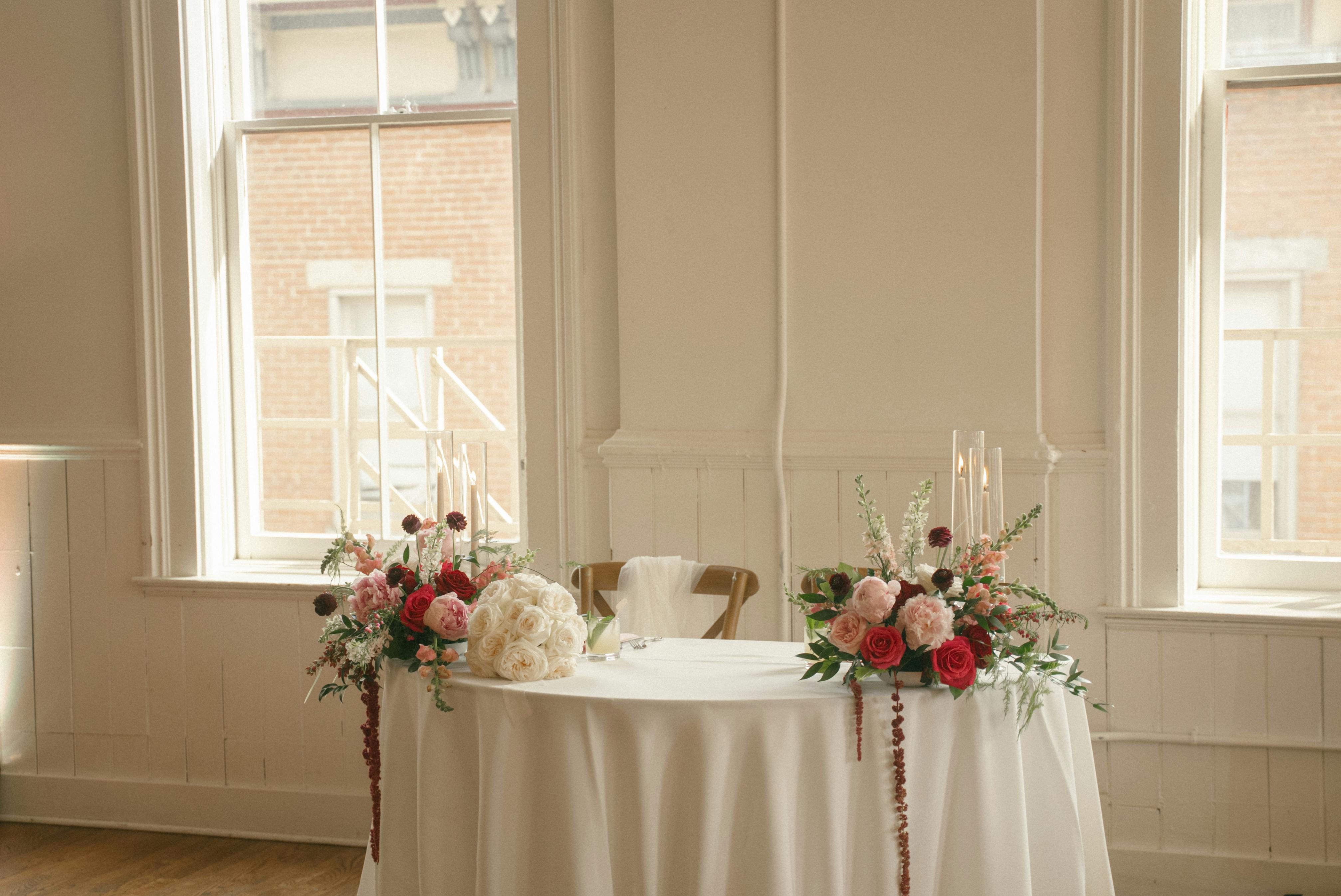 Downtown wedding event gives couples relaxed way to plan their big day — Photo by Taylor Thompson on Pexels