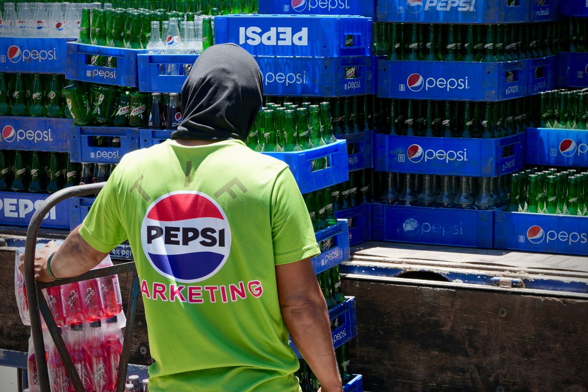 Outsourcing jobs in the Philippines and India face threat as workers adapt to AI
