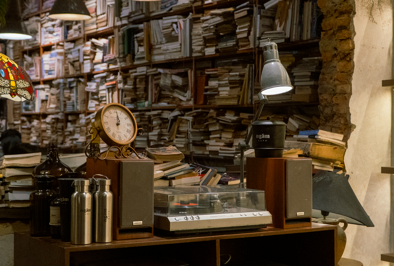 Leather Bindings and Silent Alcoves: A Sanctuary Guide to Boston’s Hidden Historical Society Libraries