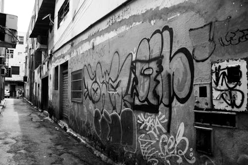 Darmowe zdjęcie z galerii z bnw, cienie, graffiti