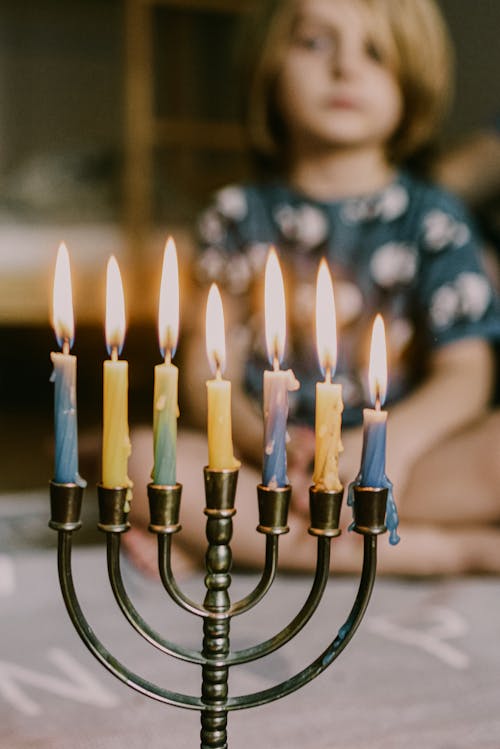 Imagine de stoc gratuită din băiat, băiat evreu, candelabru