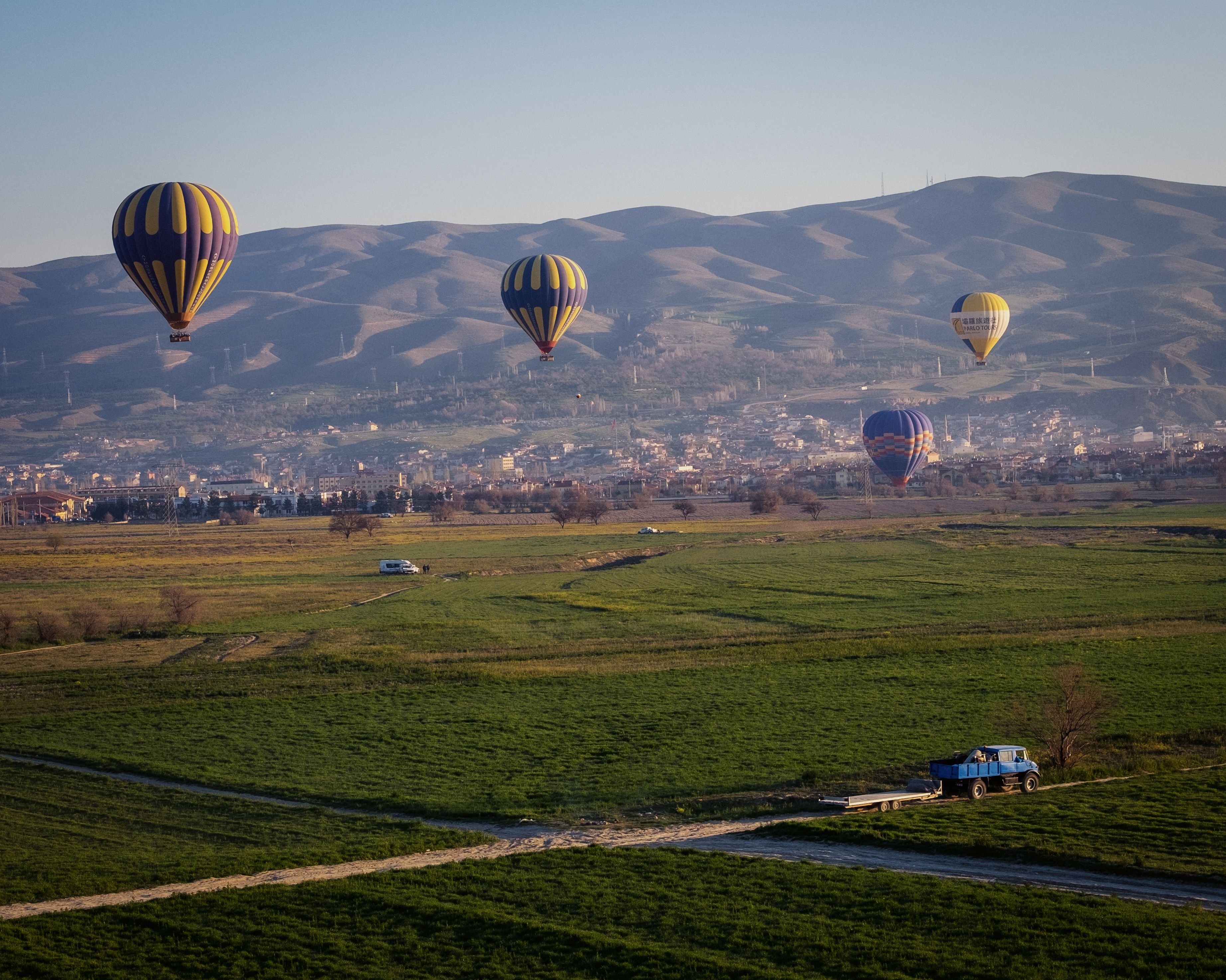 Top Adventure &amp; Experience Tourism Influencer Marketing Campaigns Redefining The Way We Travel — Photo by Mehmet Turgut  