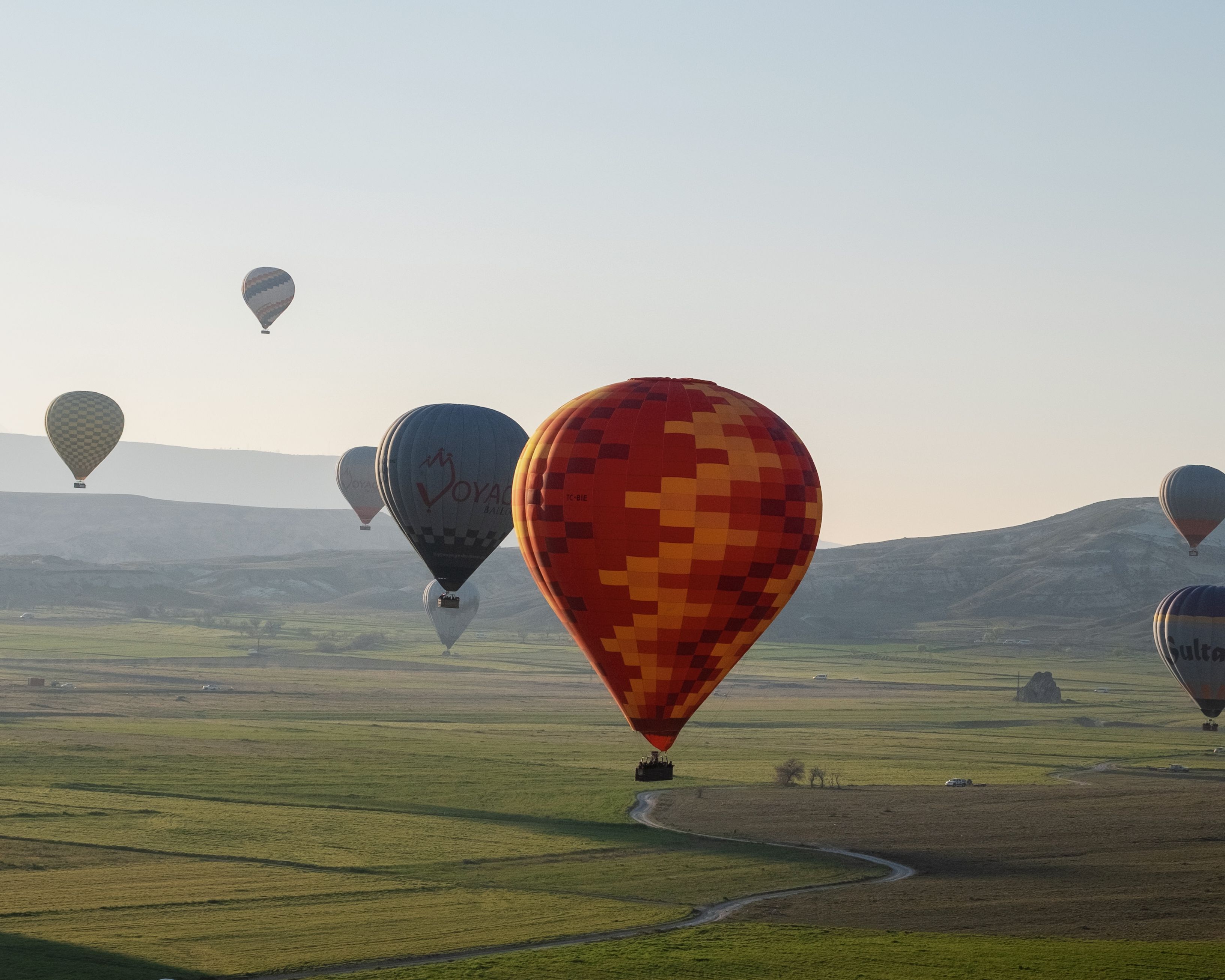 Top Adventure &amp; Experience Tourism Influencer Marketing Campaigns Redefining The Way We Travel — Photo by Mehmet Turgut  