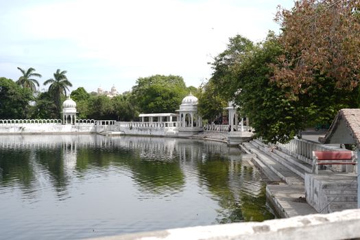 Discover the tranquility and rich heritage of Saheliyon Ki Bari in Udaipur, Rajasthan.