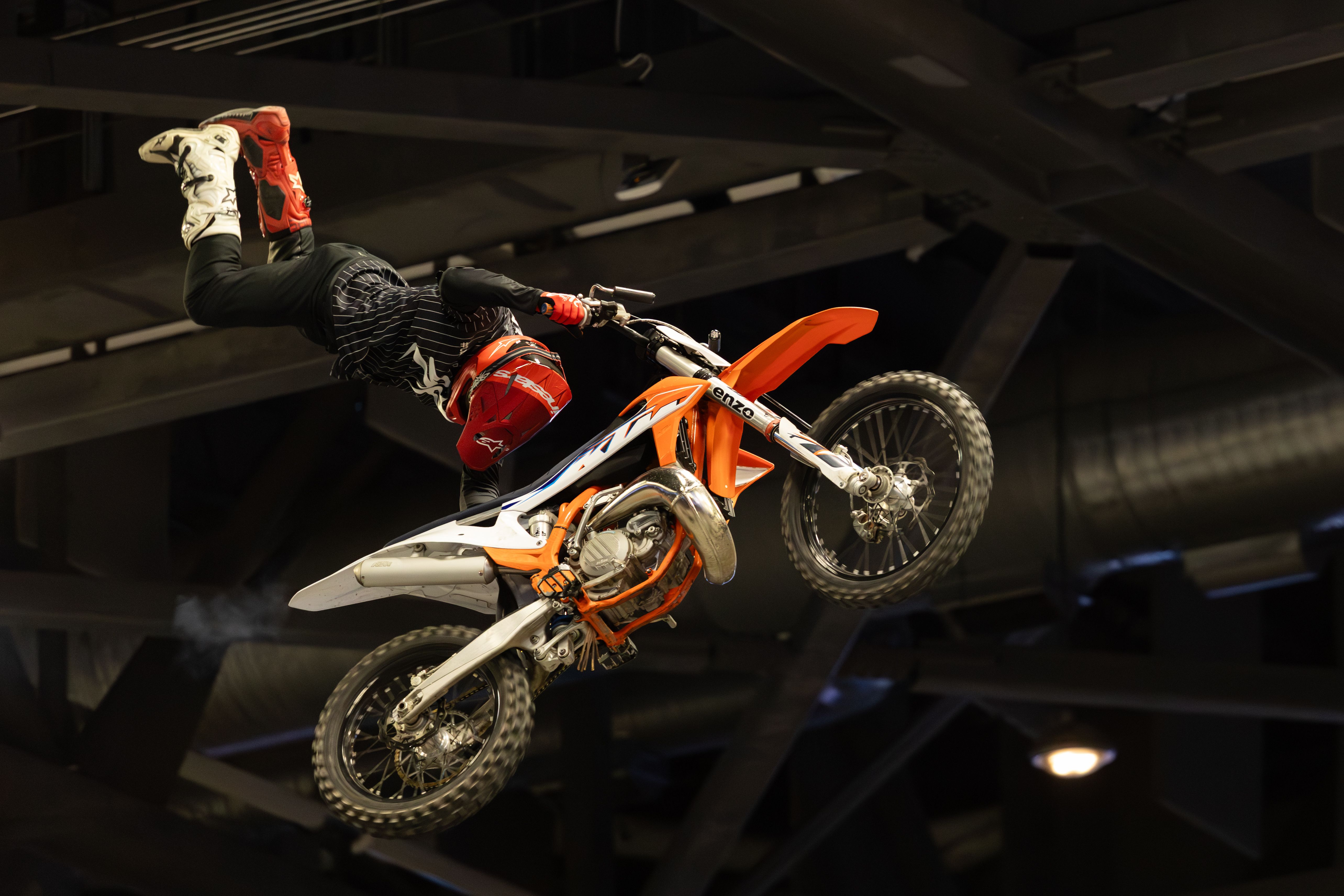 RV and Outdoor Adventure Expo returns to Erie’s bayfront — Photo by Jonathan Cooper on Pexels