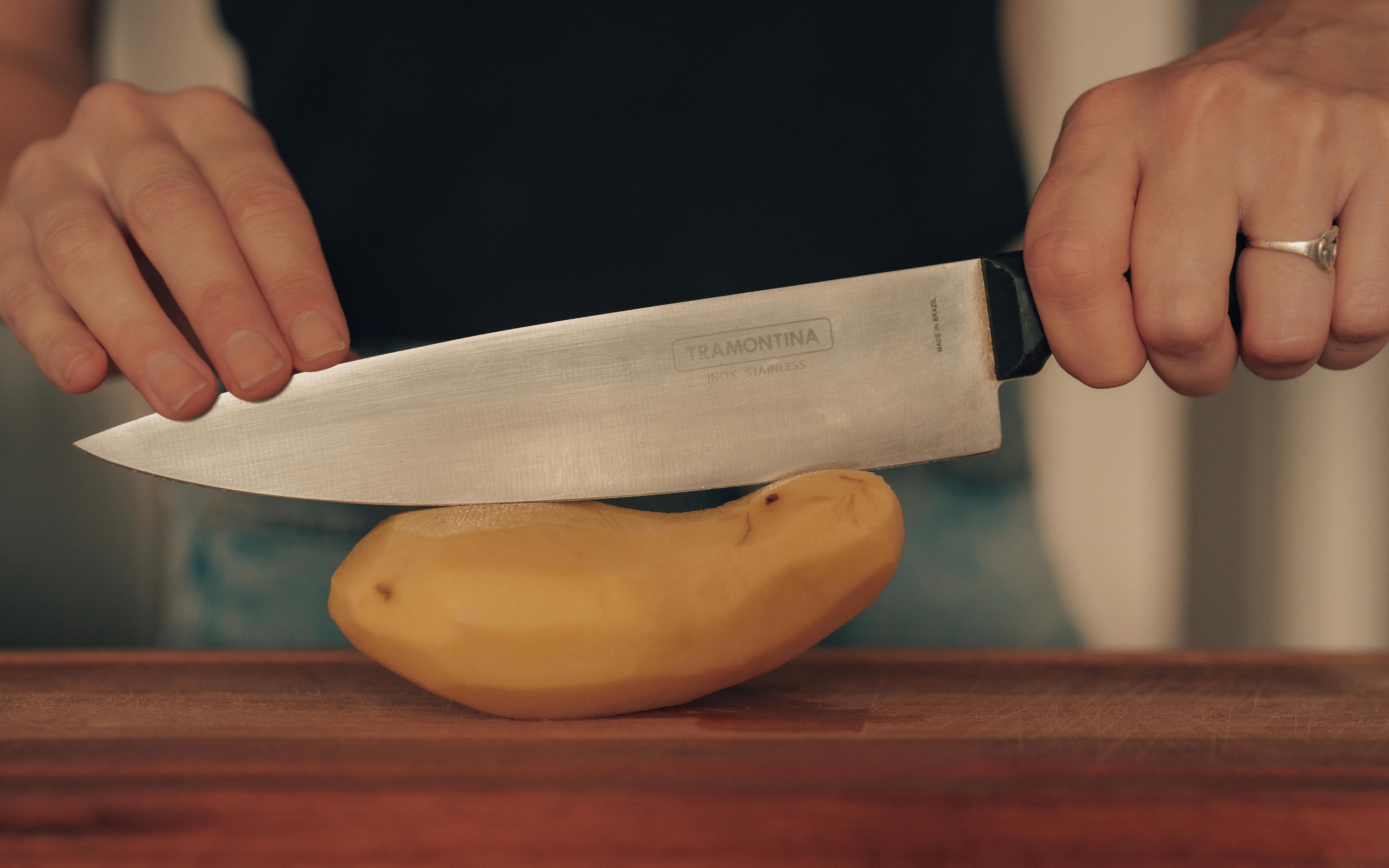 home cooking healthy eating — Photo by Guillermo Berlin on Pexels
