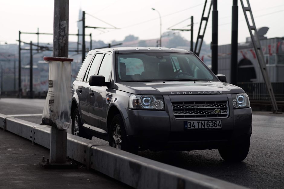 Jaguar Land Rover to cut 4,000 jobs, West Midlands offers £500,000 support package