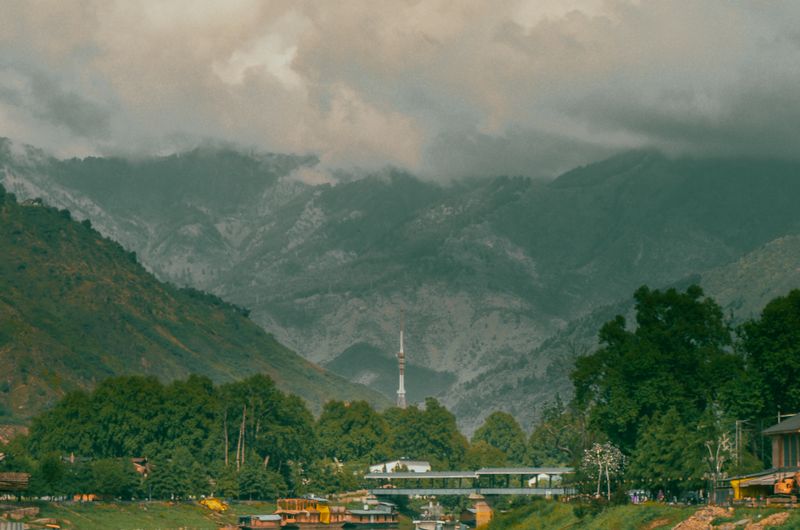 Heaven Kashmir Tour