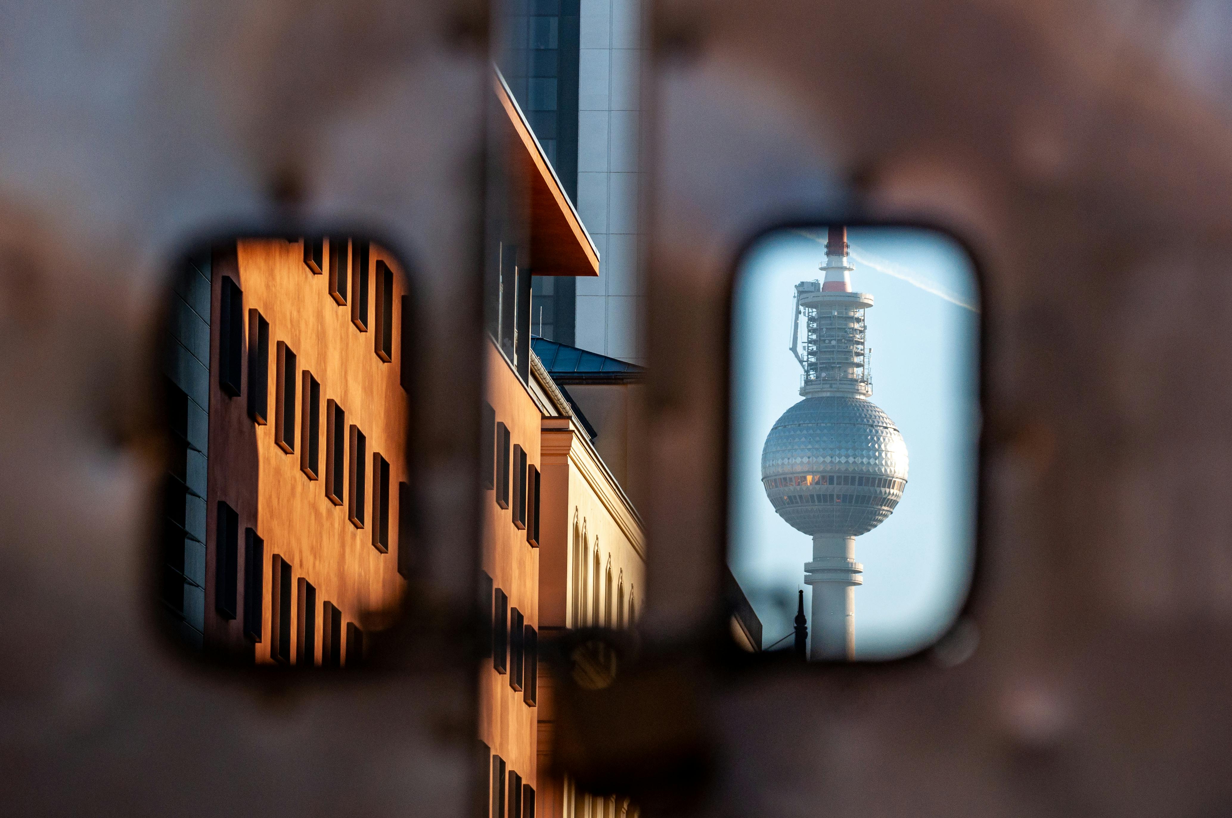 immigration lawyer berlin — Photo by wal_ 172619 on Pexels
