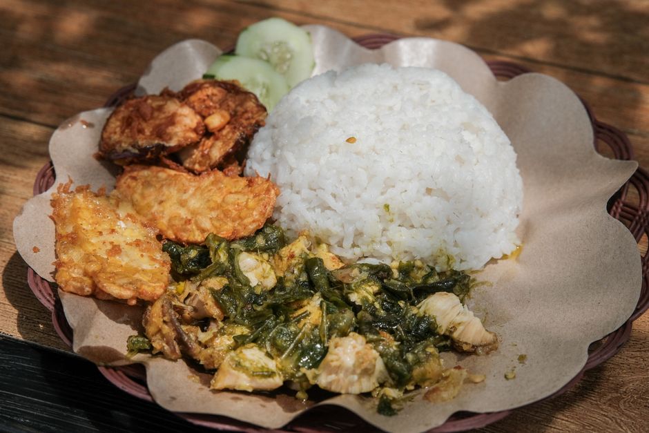 Nikmati Kelezatan Ayam Tangkap Idirayeuk: Kuliner Tradisional yang Mendunia