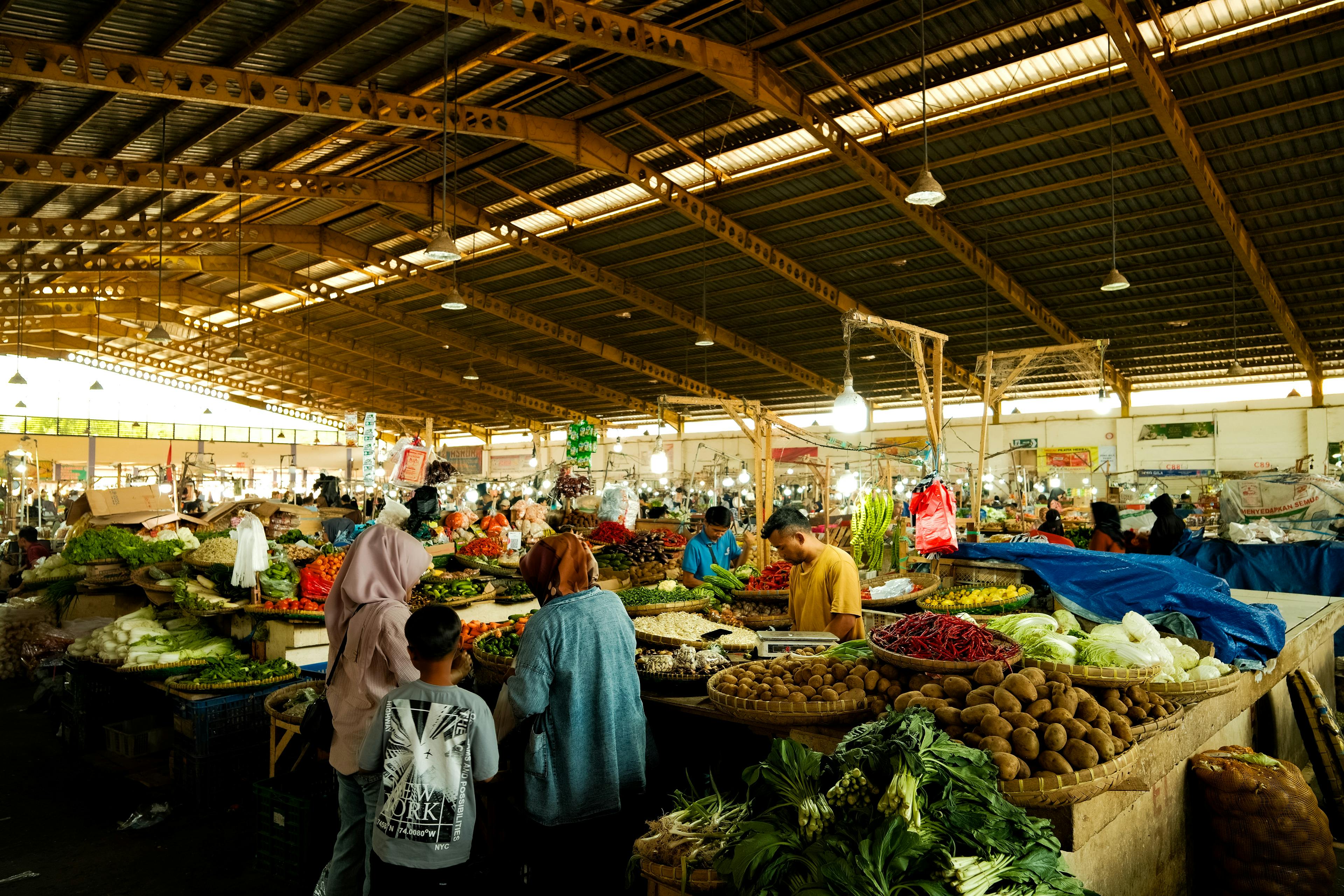 Good News For Buyers: Investors Are Selling Homes to Cut Their Losses — Photo by Muhamad Guruh Budi Hartono on Pexels